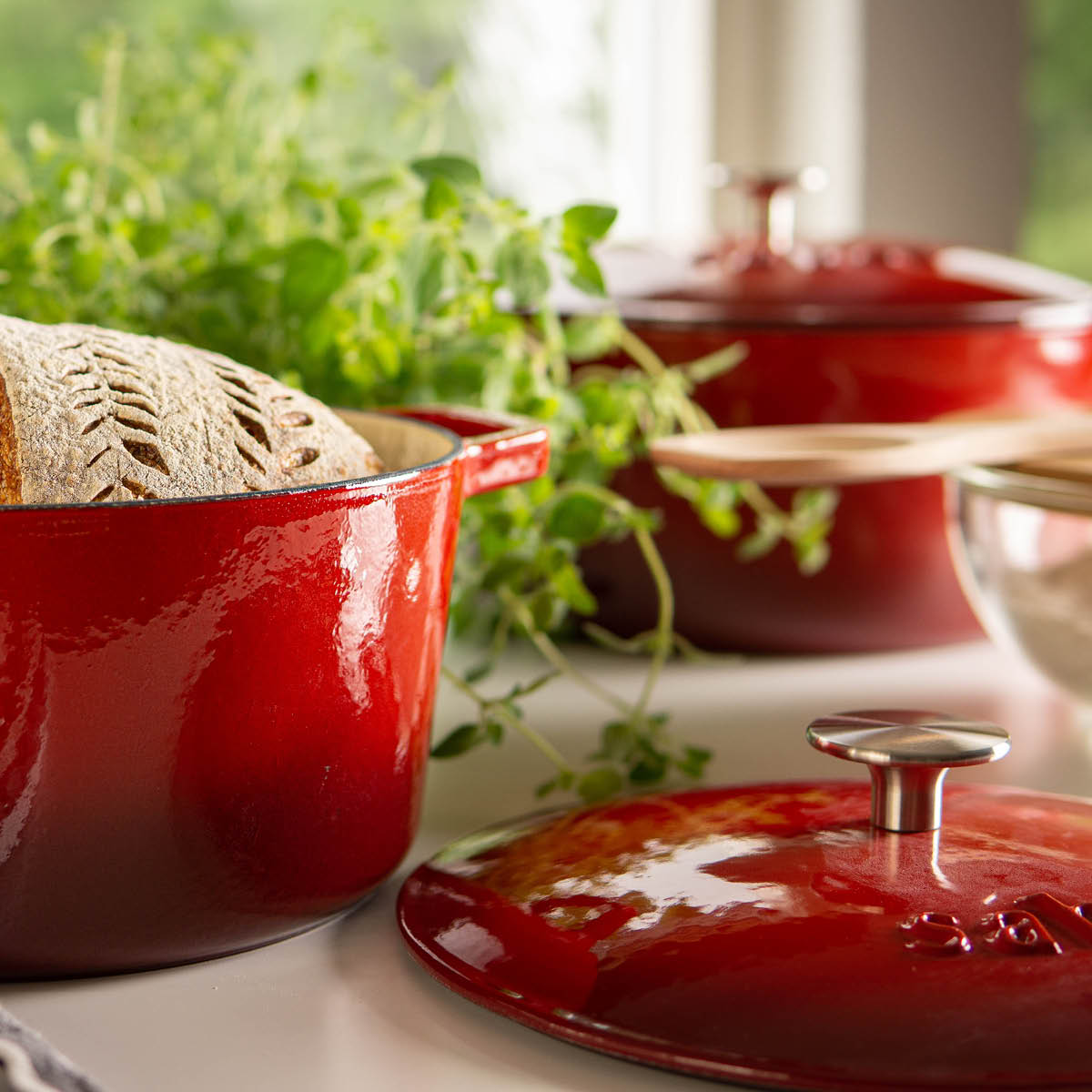 Sabor Støpejernsgryte 4,4L rød