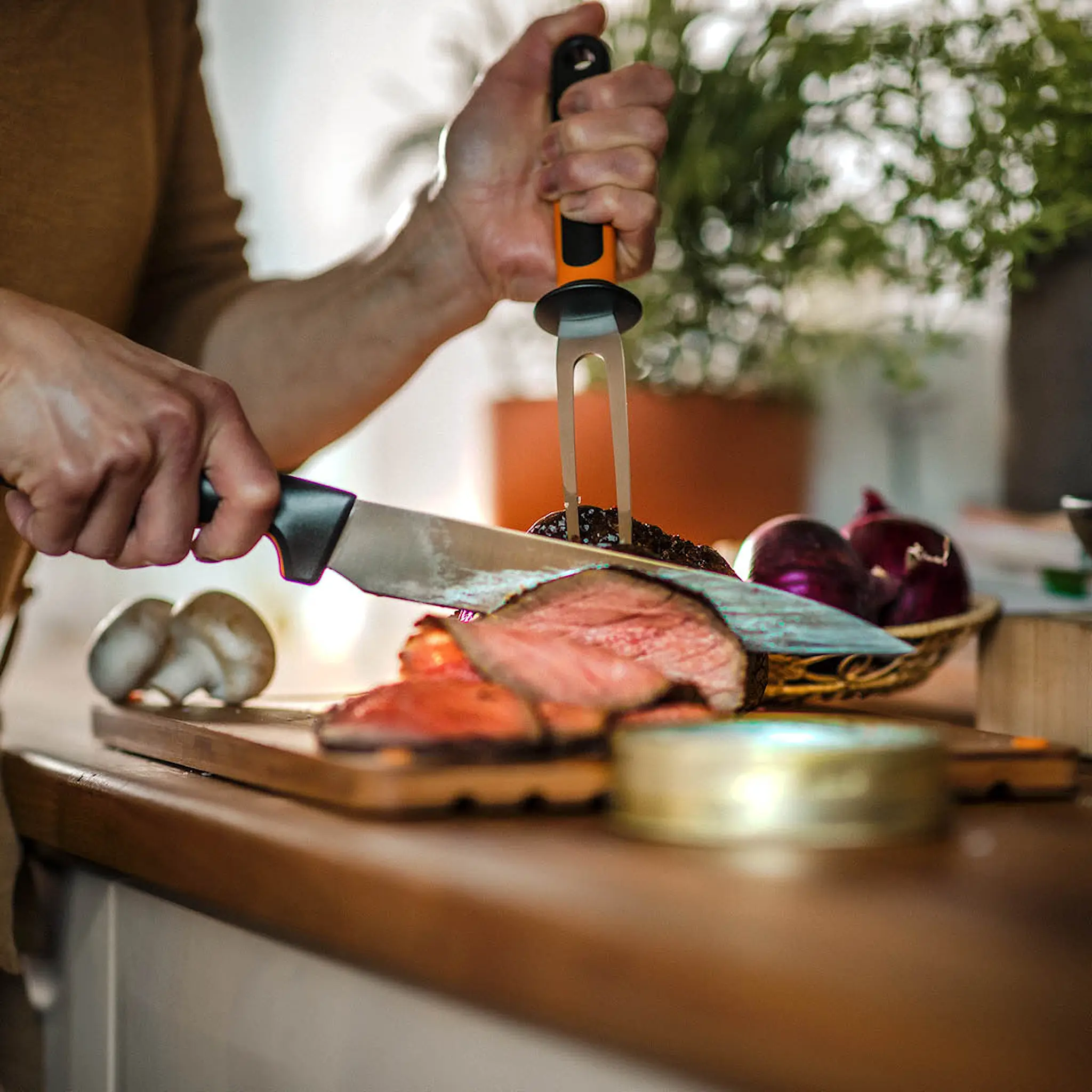 Fiskars Functional Form stekegaffel 29,5 cm svart/rustfritt stål