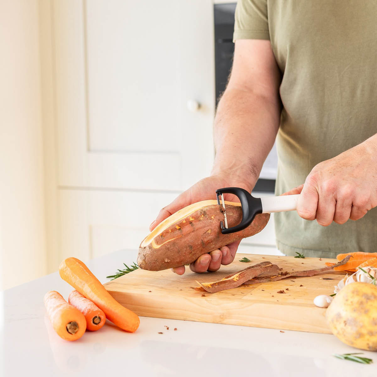 KitchenAid KitchenAid Classic Kuorija Y-malli 18 cm Porcelain White