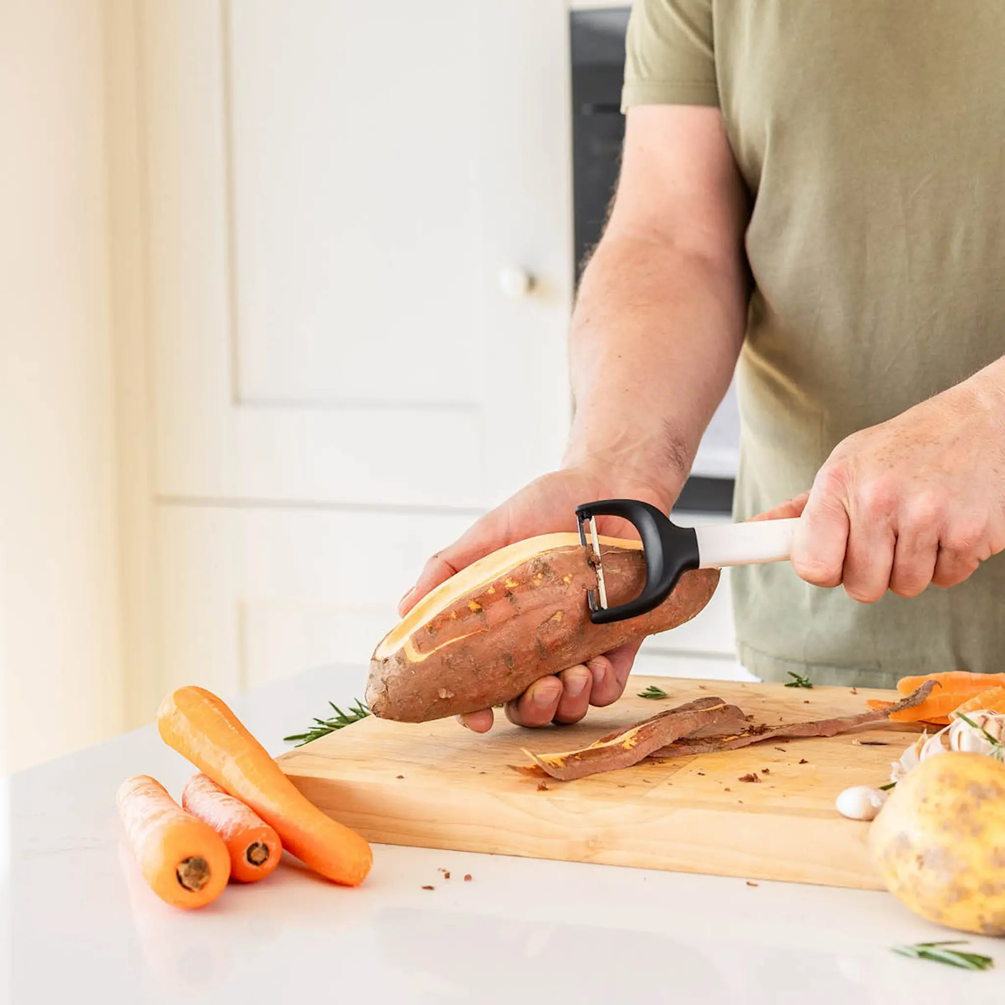 KitchenAid KitchenAid Classic Kuorija Y-malli 18 cm Porcelain White