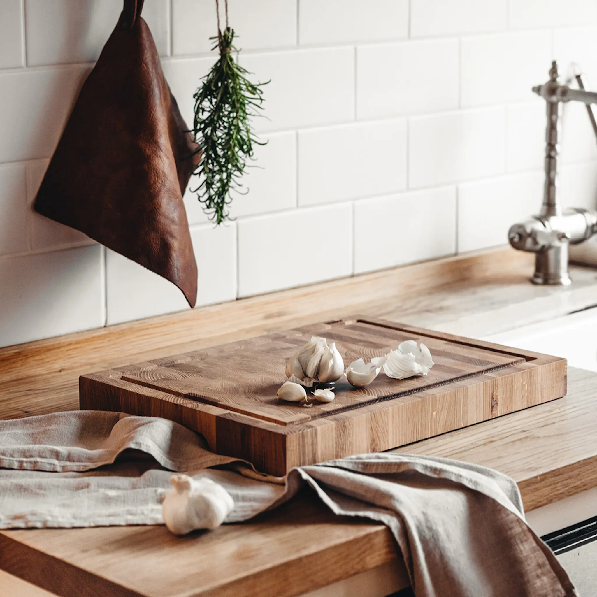 Heirol Skärbräda i ändträ med ränna 30x40 cm ek