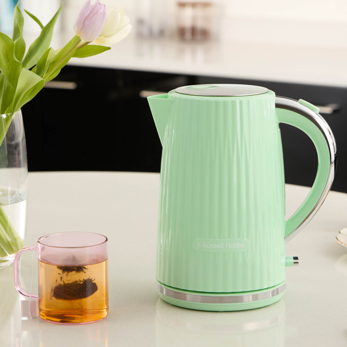 RUSSELL HOBBS Eden vattenkokare 27362-70 1,7 L 2400W pistage