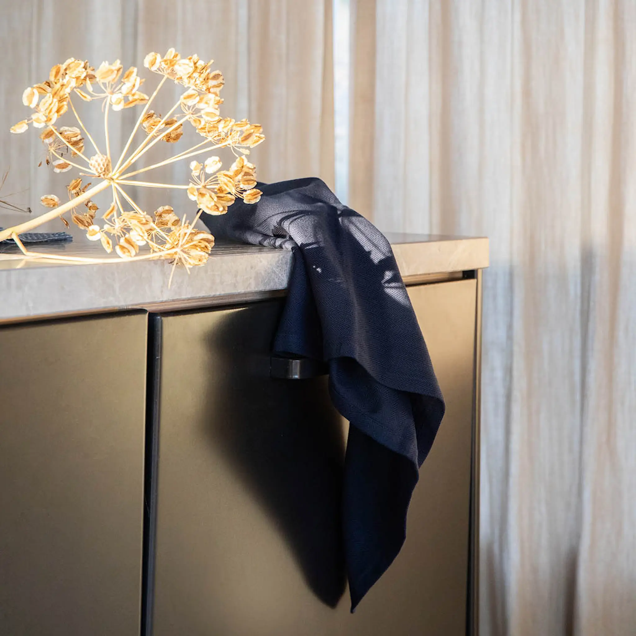 The Organic Company Keittiöpyyhe 53x86 cm tummansininen