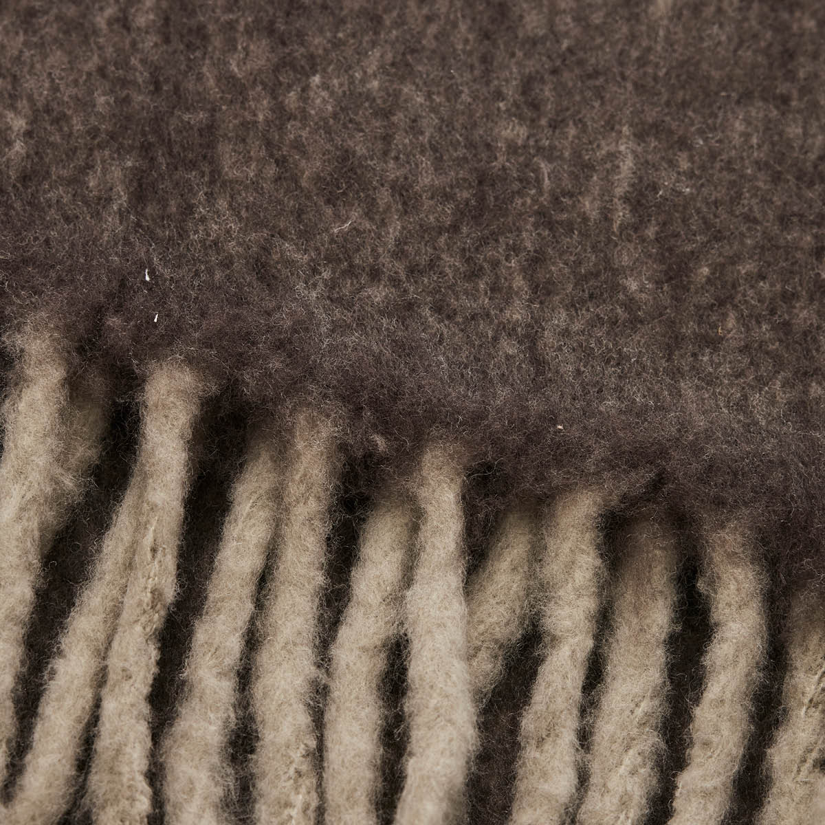 Lene Bjerre Essia pläd 170x130 cm brun