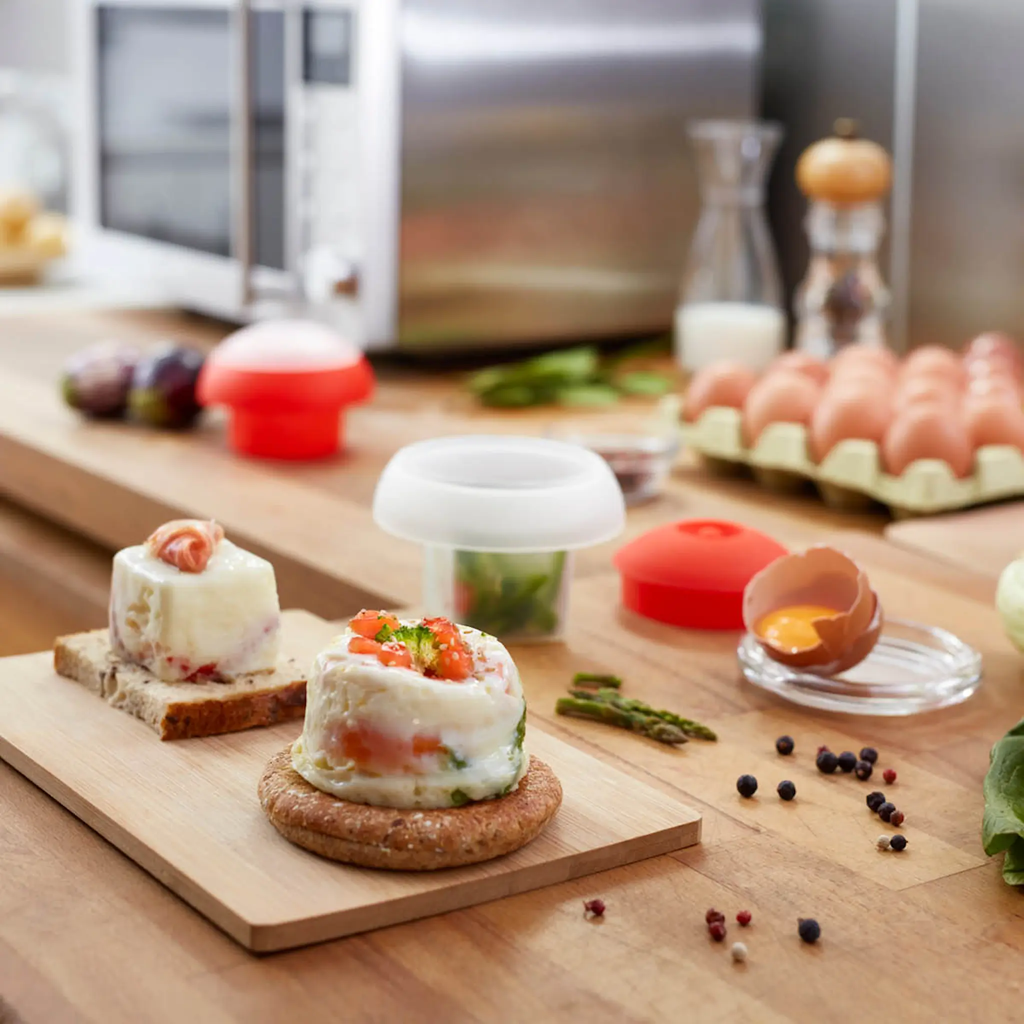 Lékué Äggpocherare för mikrovågsugn 0,1 L röd