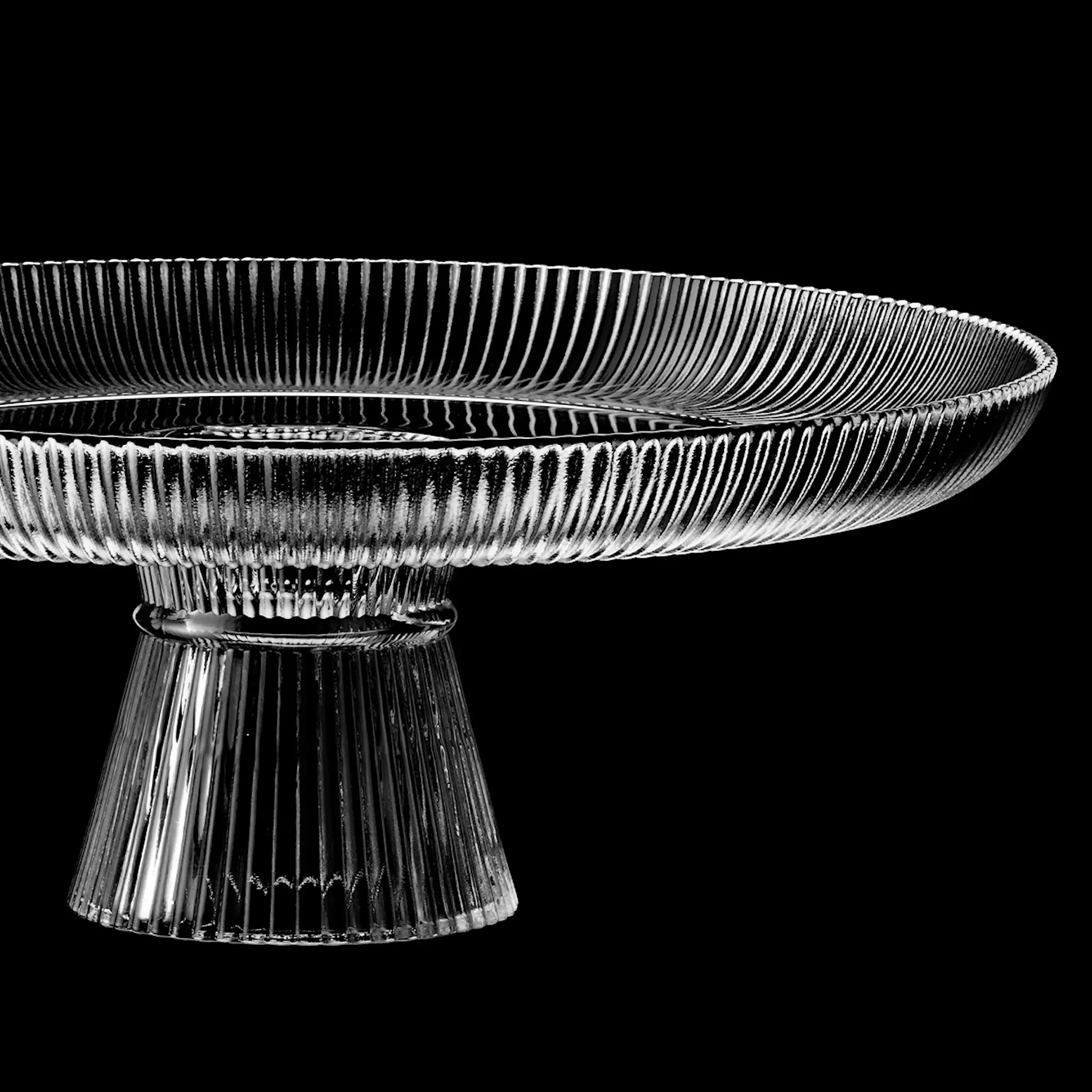 Maku Kitchen Life Uppläggningsfat på fot 30 cm glas räfflad