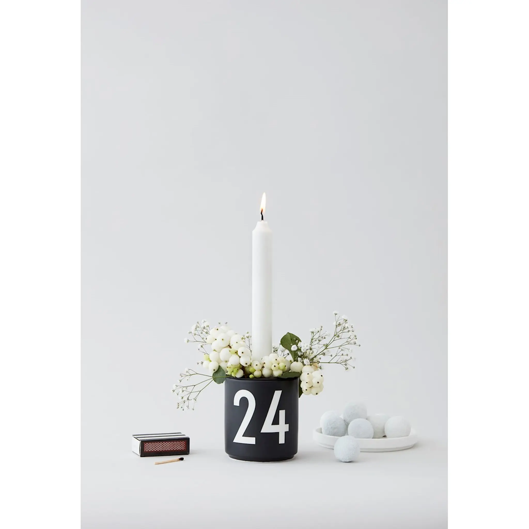 Design Letters Kynttilälyhty 24 Musta