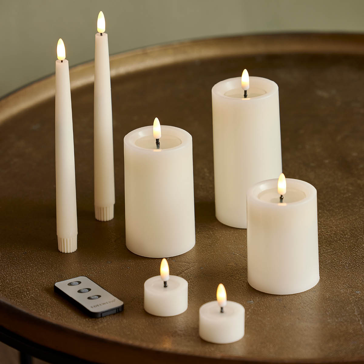 Edelweiss Kaukosäädin LED valoille 4x8 cm Hopea