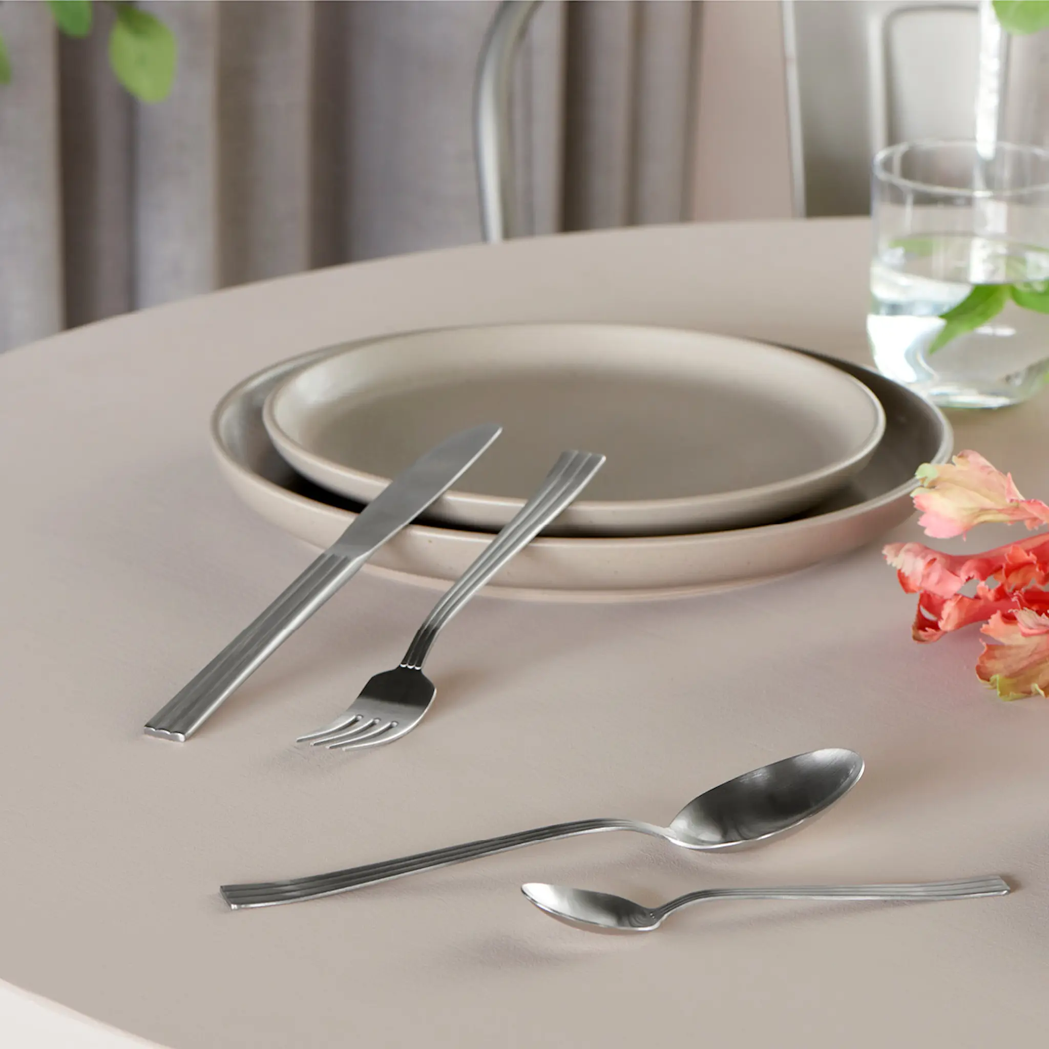 Gense Thebe bestickset edition 2024 24 delar matt stål