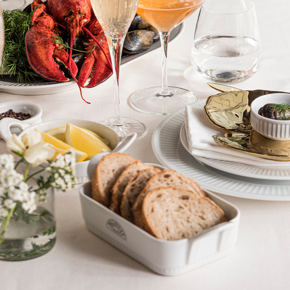 Costa Nova Riviera Näckrosblad Tallrik 18x17 cm Gyllen