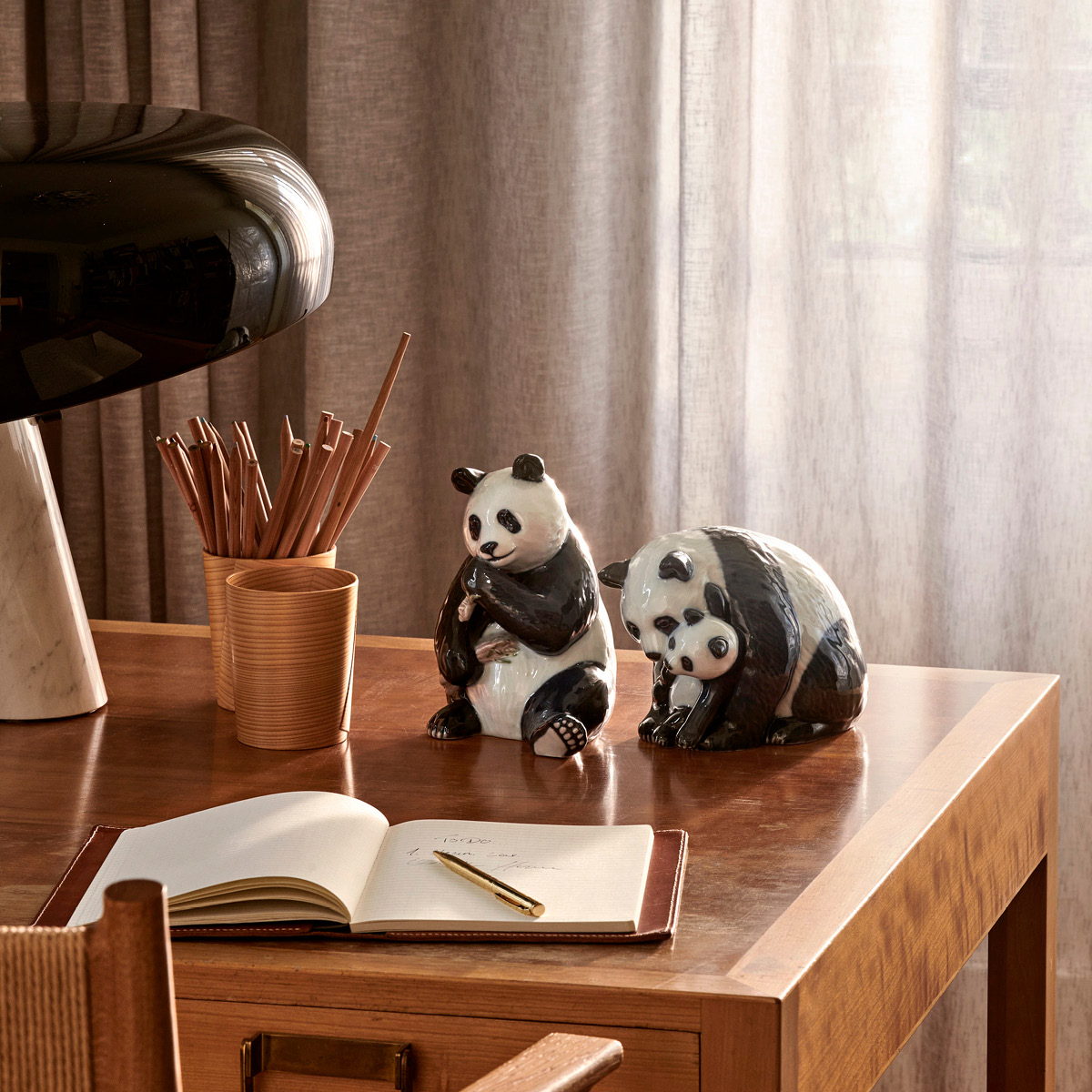 Royal Copenhagen Figurine panda med unge 13cm