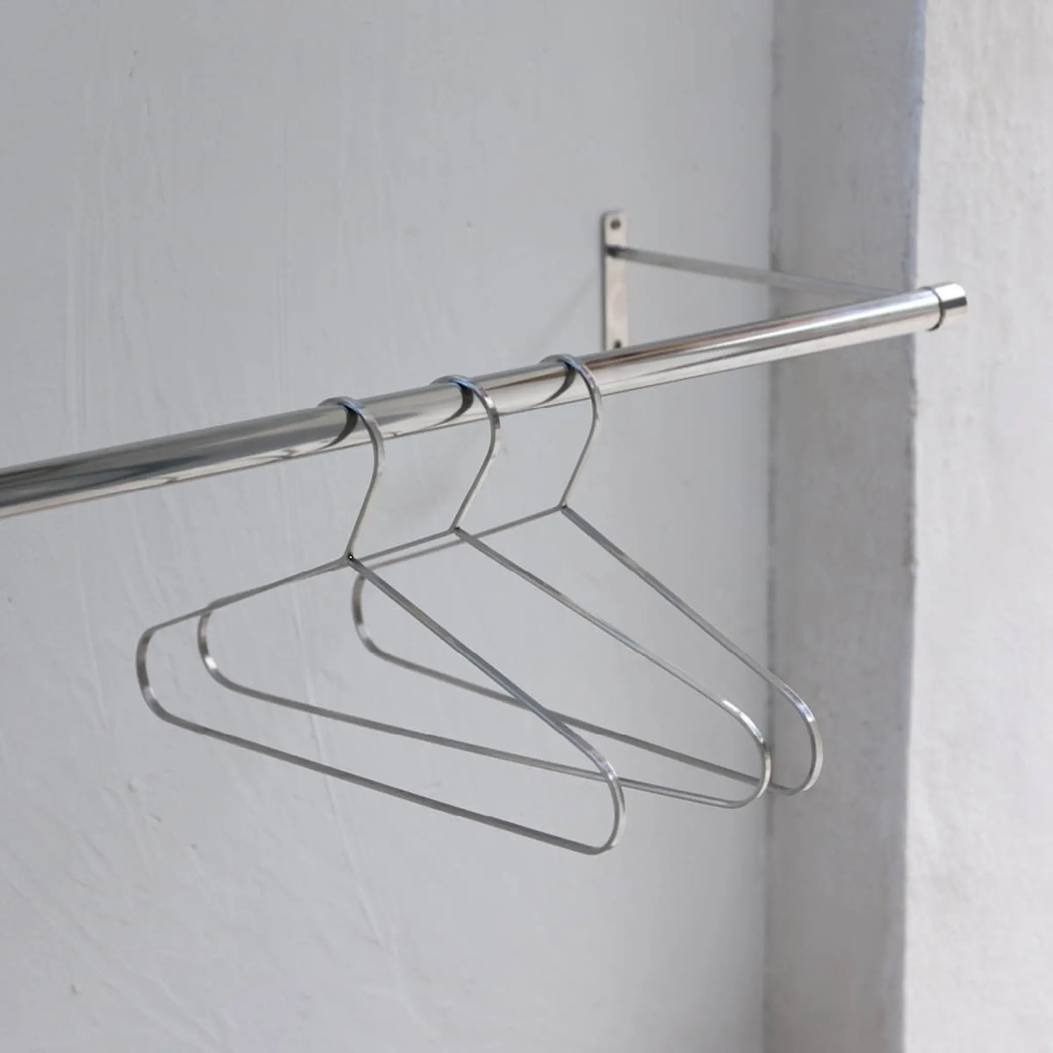 Mette Ditmer HANG-IT kleshenger 40x21 cm 2 stk pusset stål