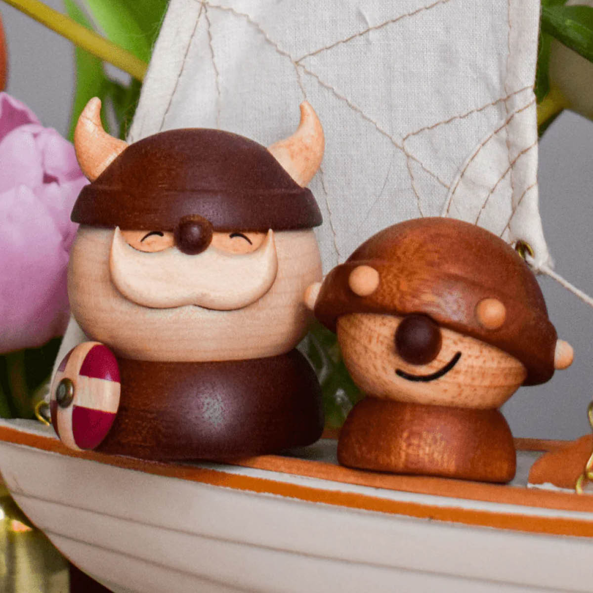 FableWood Puufiguuri Viikinki Harald 5 cm Kumipuu/Sapele