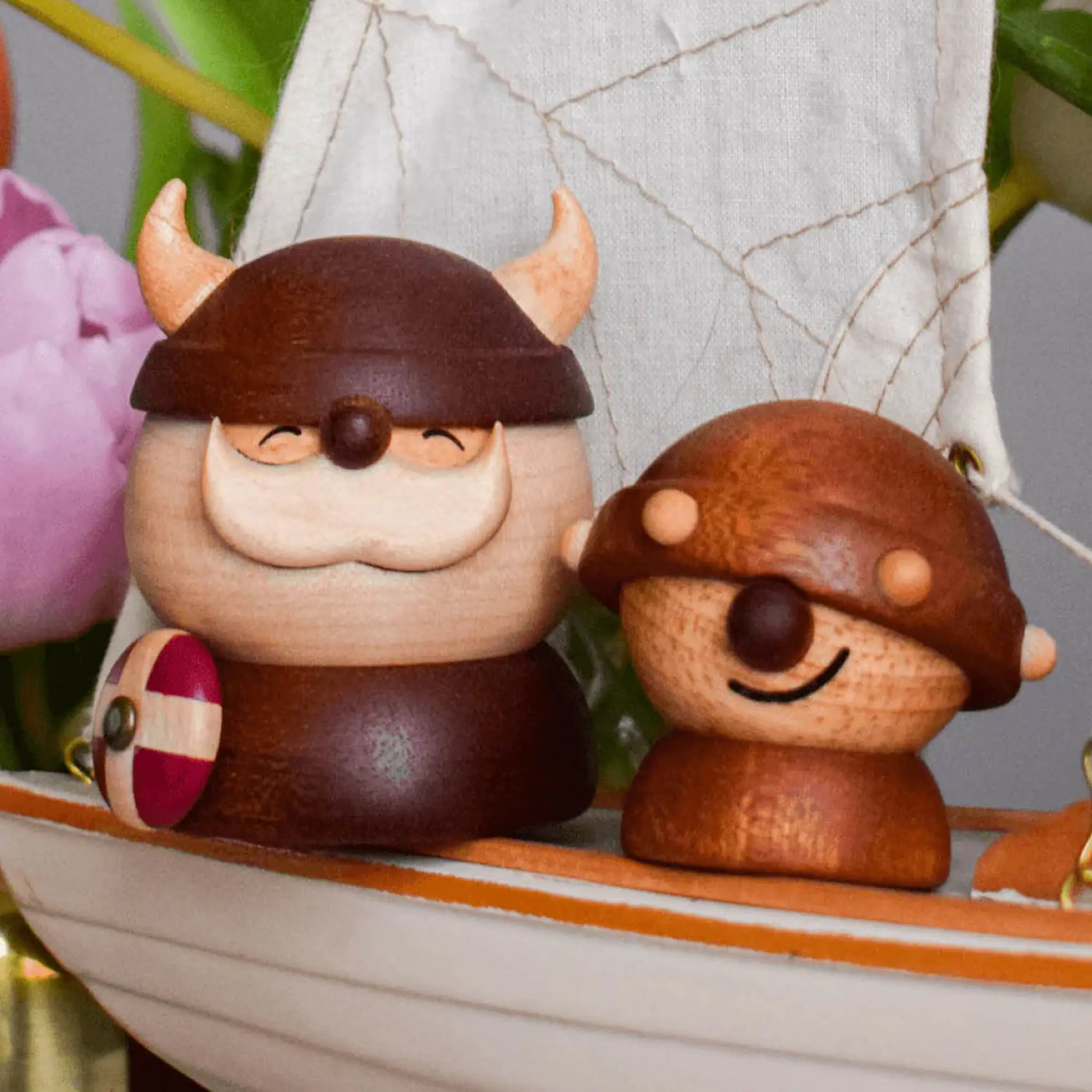 FableWood Puufiguuri Viikinki Harald 5 cm Kumipuu/Sapele