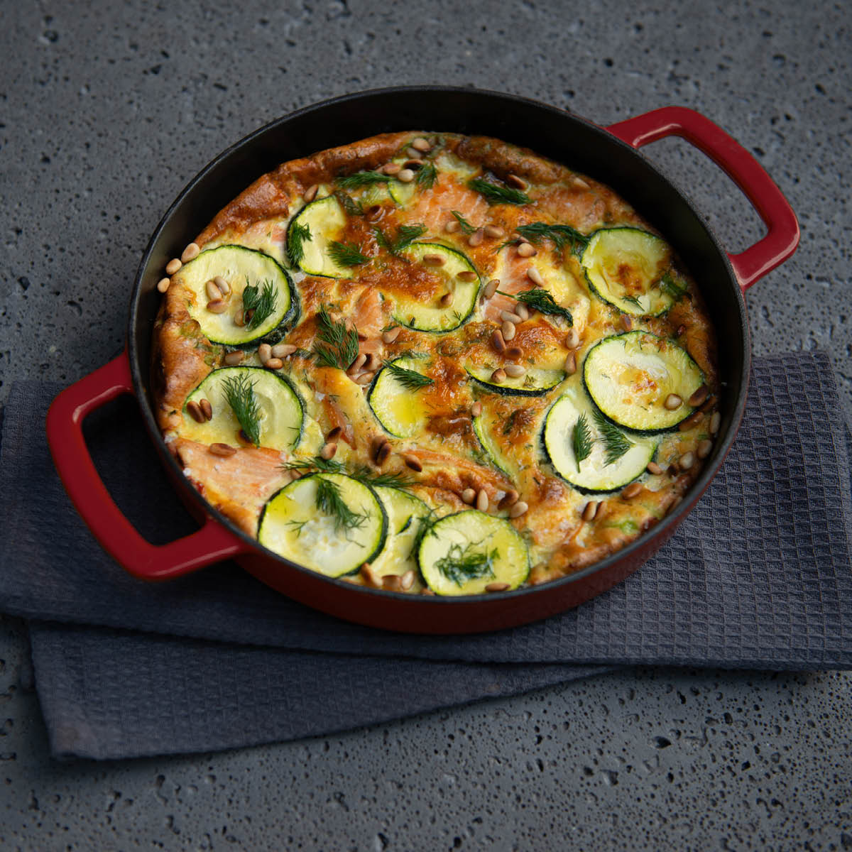 Combekk Støpejernspanne emaljert 28 cm bordeaux