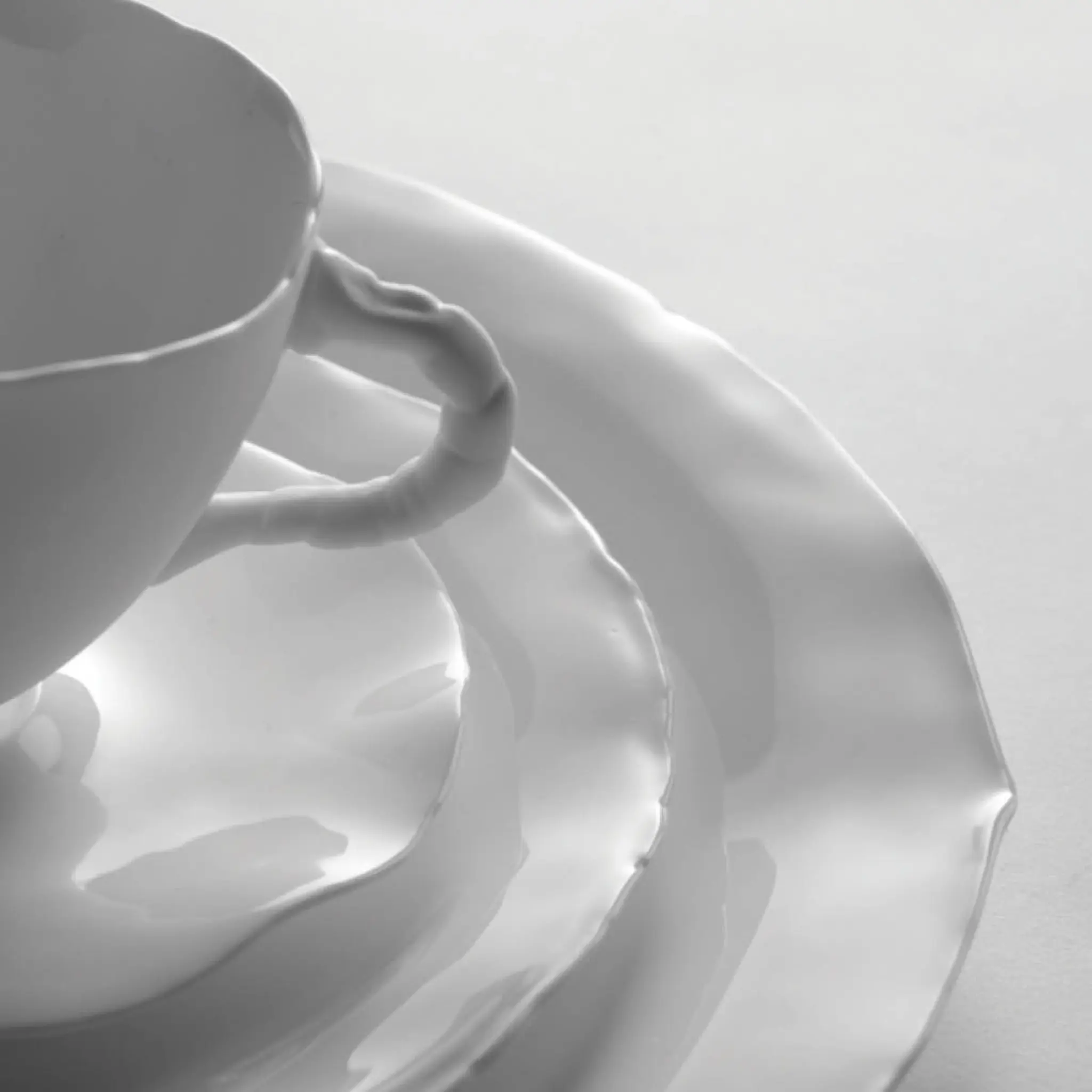 Serax Perfect Imperfection tarjoiluvati M 30x30x2 cm valkoinen