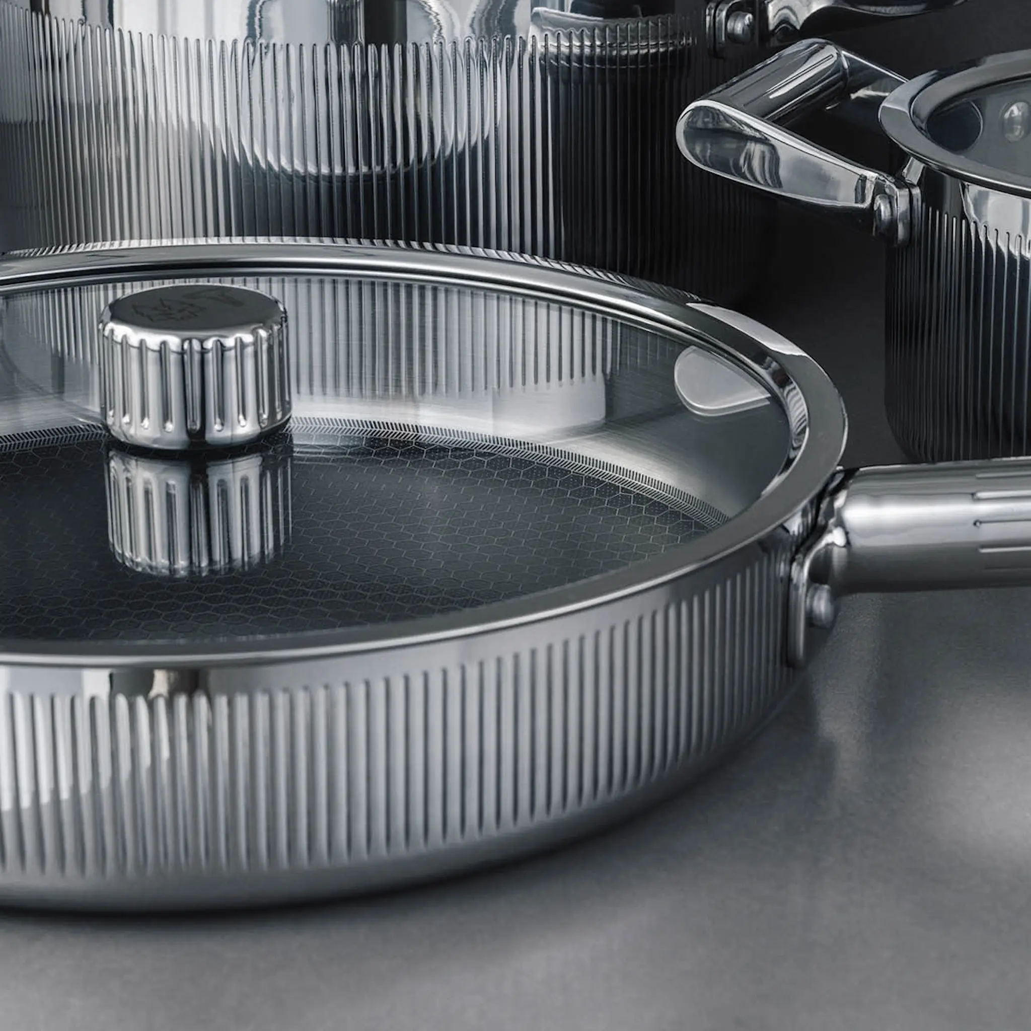 Vargen & Thor Glima traktörpanna 28 cm med lock blankt stål