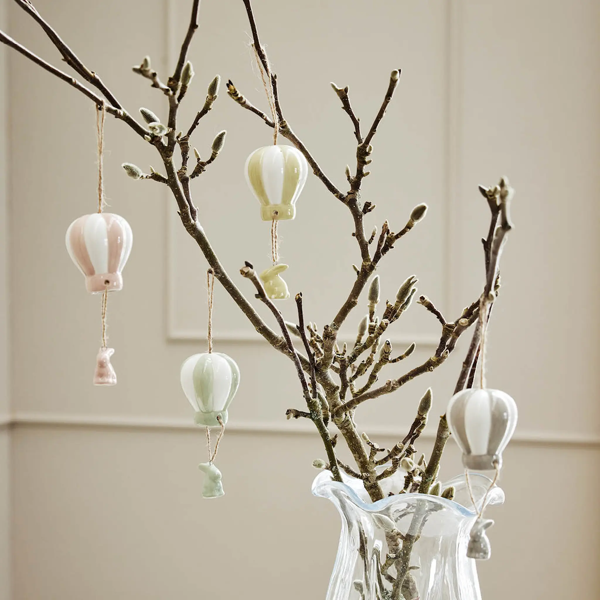 Lene Bjerre Deifilia Koriste kani kuumailmapallossa 11 cm Tummanruskea