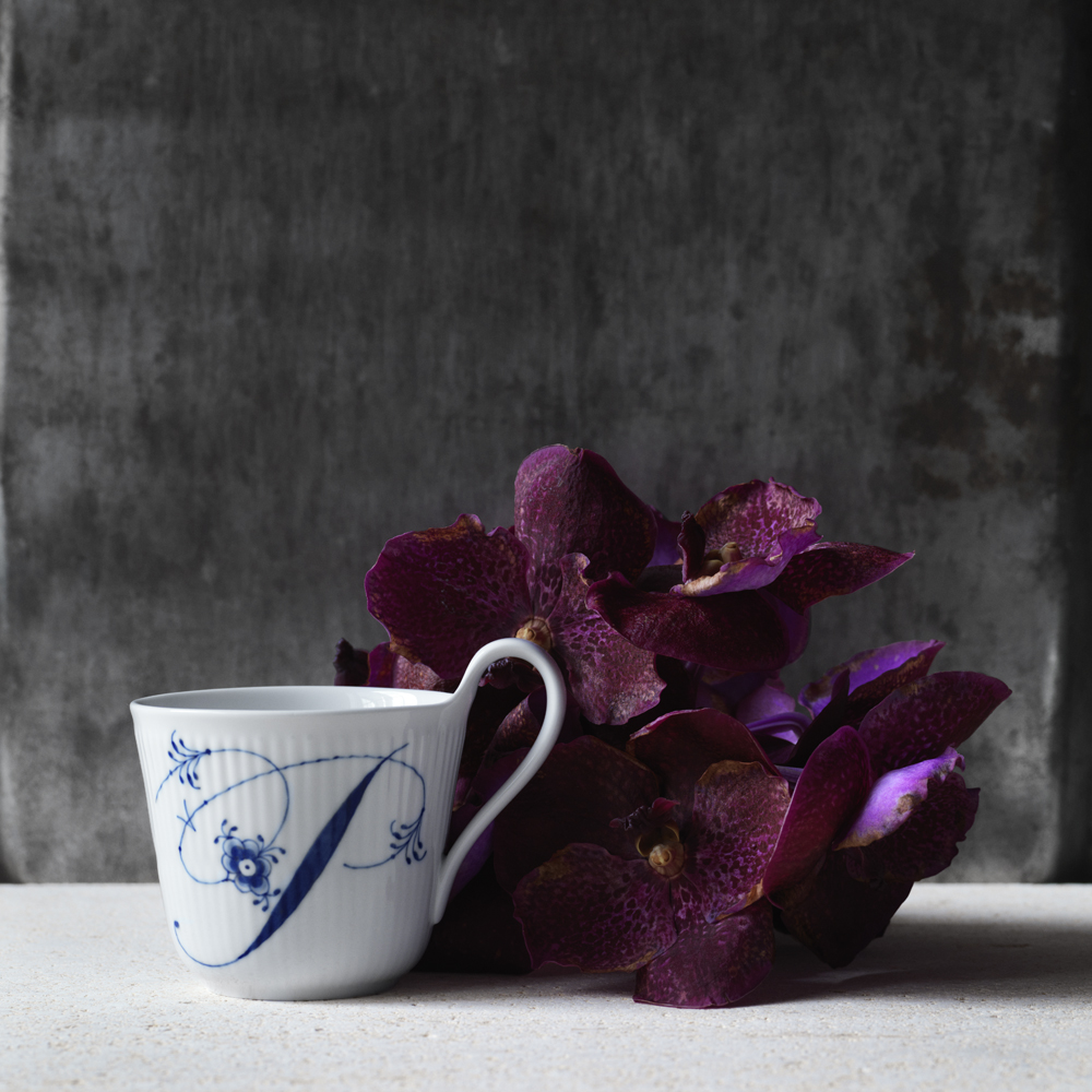 Royal Copenhagen Alfabet krus P 33 cl