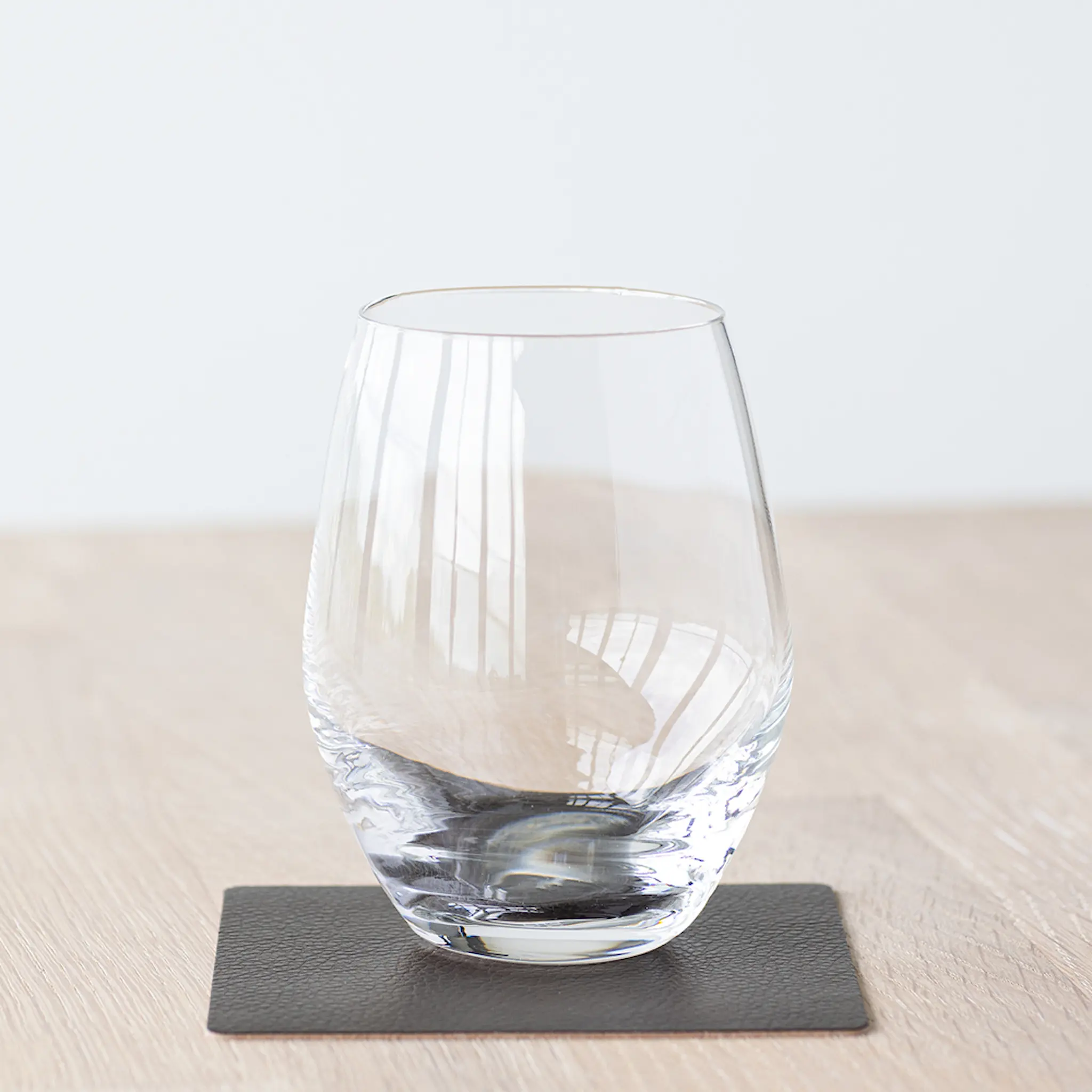 LIND DNA Glass Mat Square Hazel