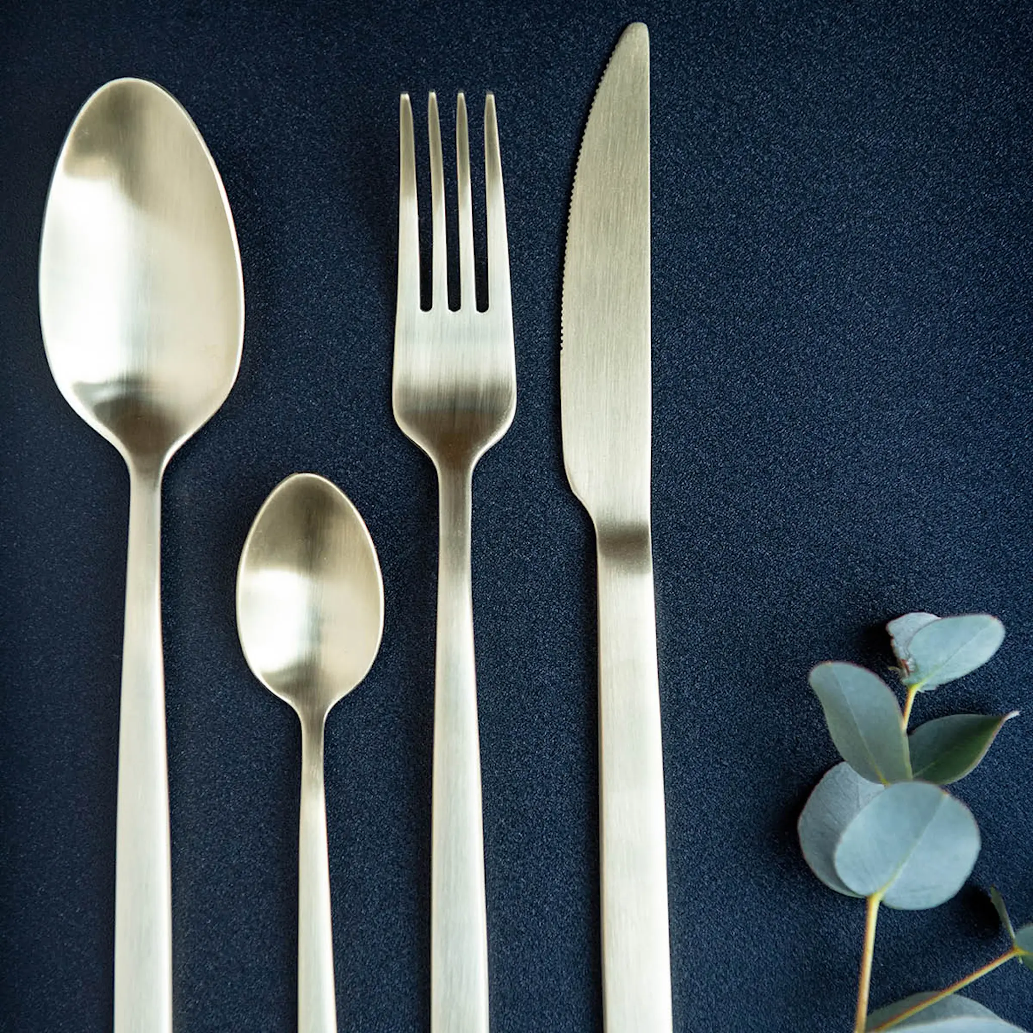Magnor Pure Champagne bestickset 24 deler guld