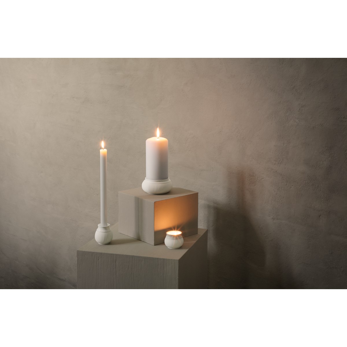 Lyngby Porcelæn Curve Pöytäkynttilänjalka 11 cm Valkoinen