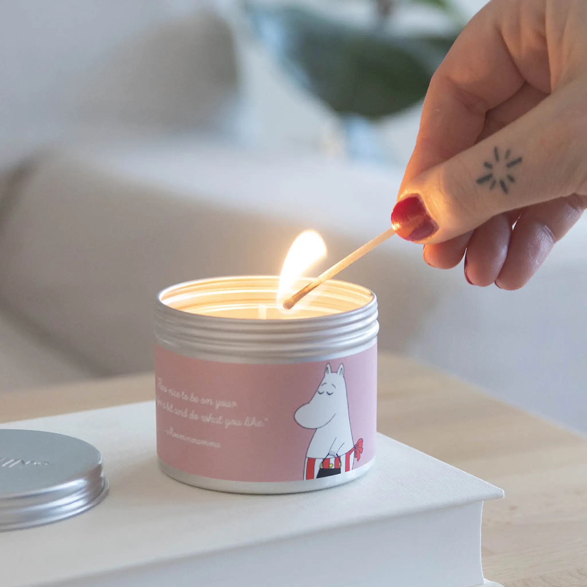 Pluto Mumin Doftljus 6,7x5 cm Muminmamma