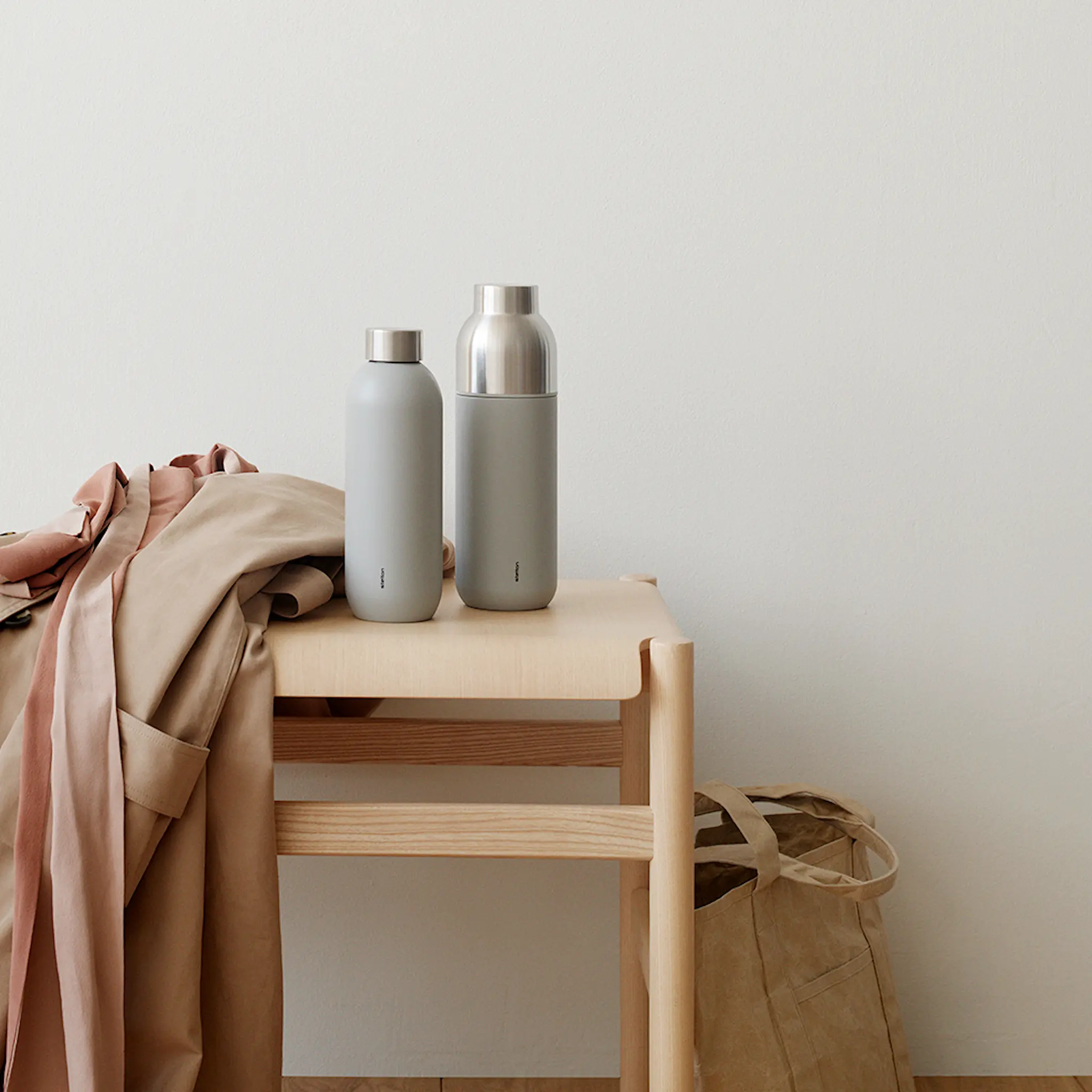 Stelton I:cons Keep Cool Dricksflaska 60 cl Ljusgrå