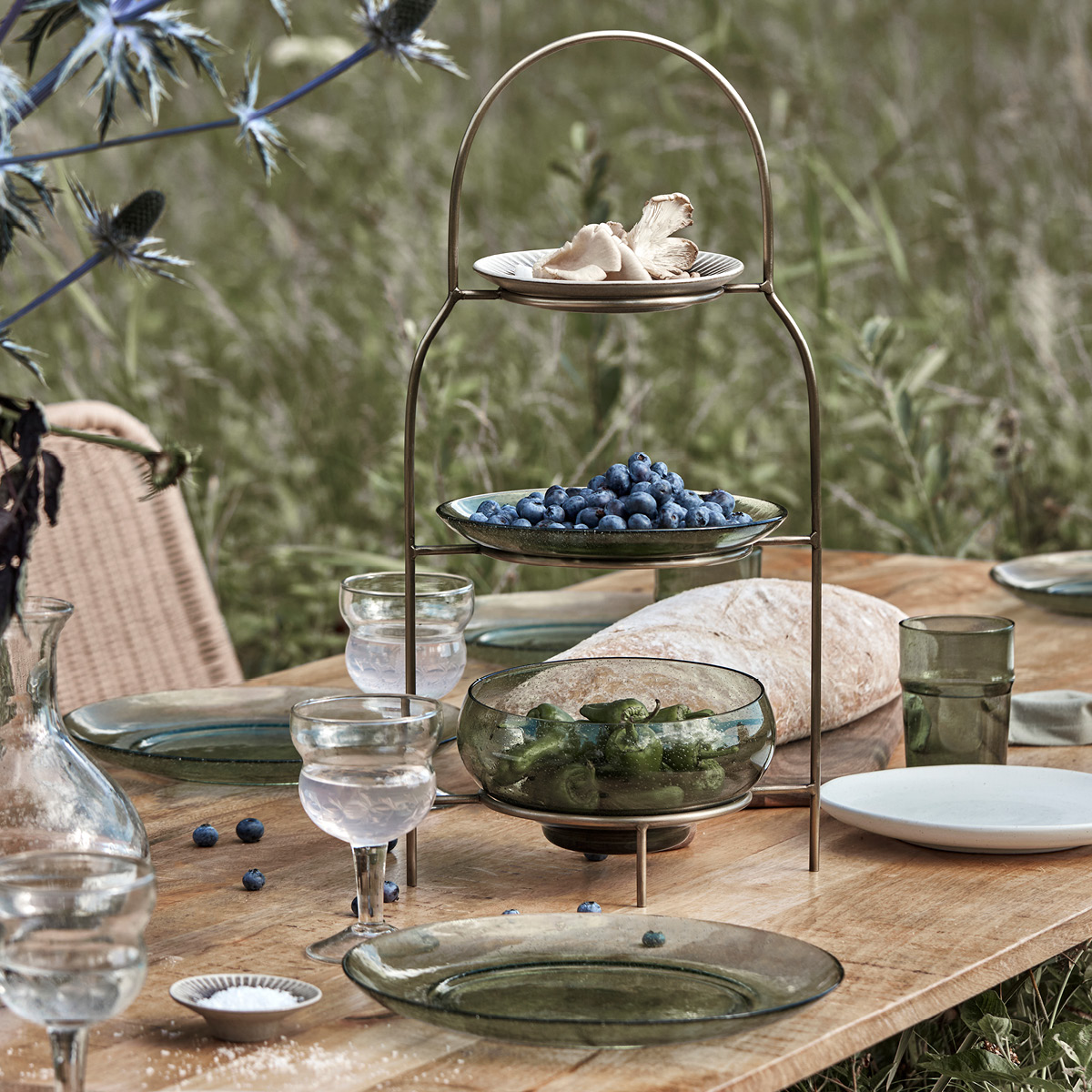 House Doctor Sana Tallriksställ 47 cm Antik Mässingsfärg