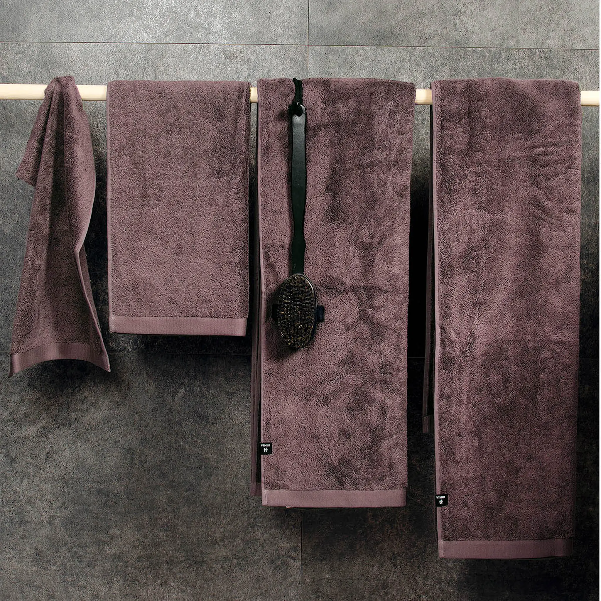 Himla Maxime handduk frotté 70x140 cm maroon