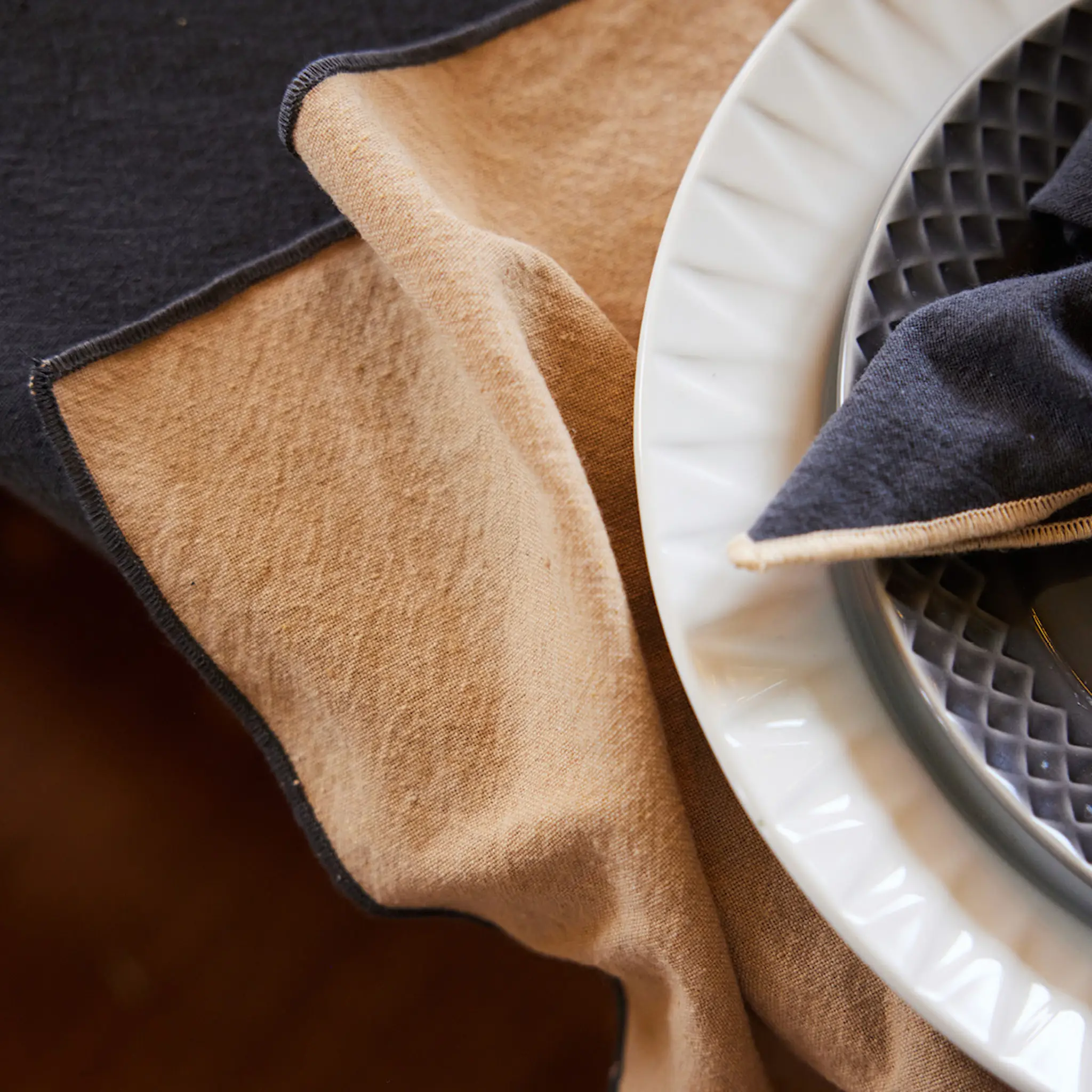 Sagaform Edith Lautasliina 45x45 cm 2 kpl Beige