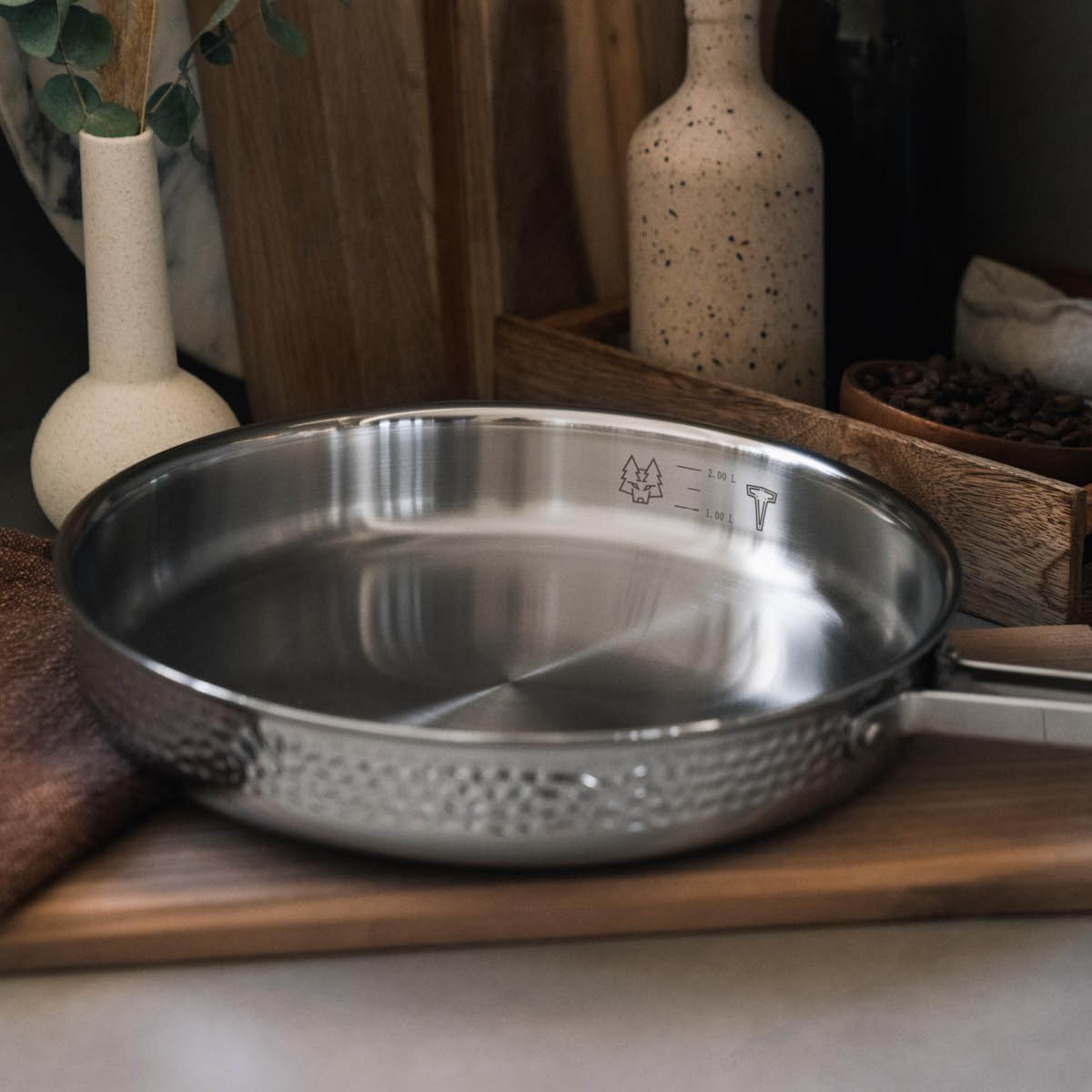 Vargen & Thor Kroma traktørpanne M1k 28 cm stål