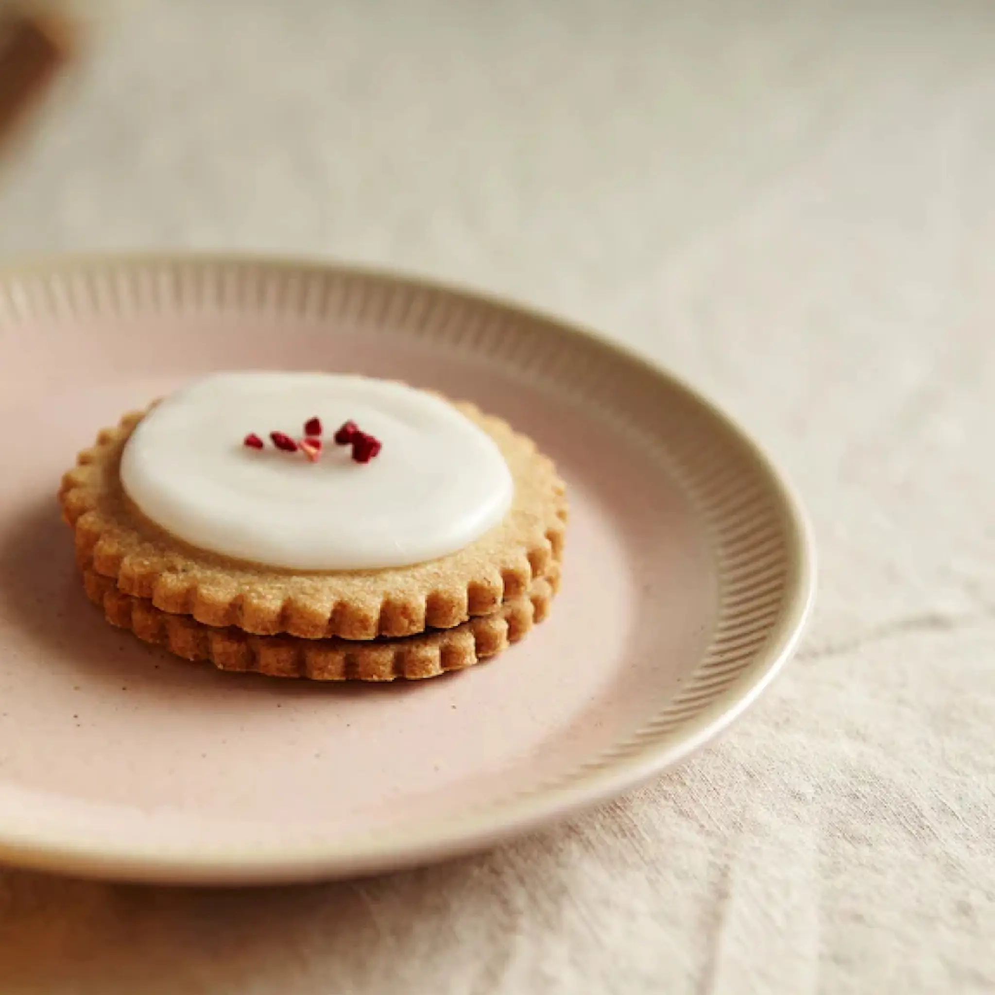 Knabstrup Keramik Colorit Lautanen 19 cm Vaaleanpunainen