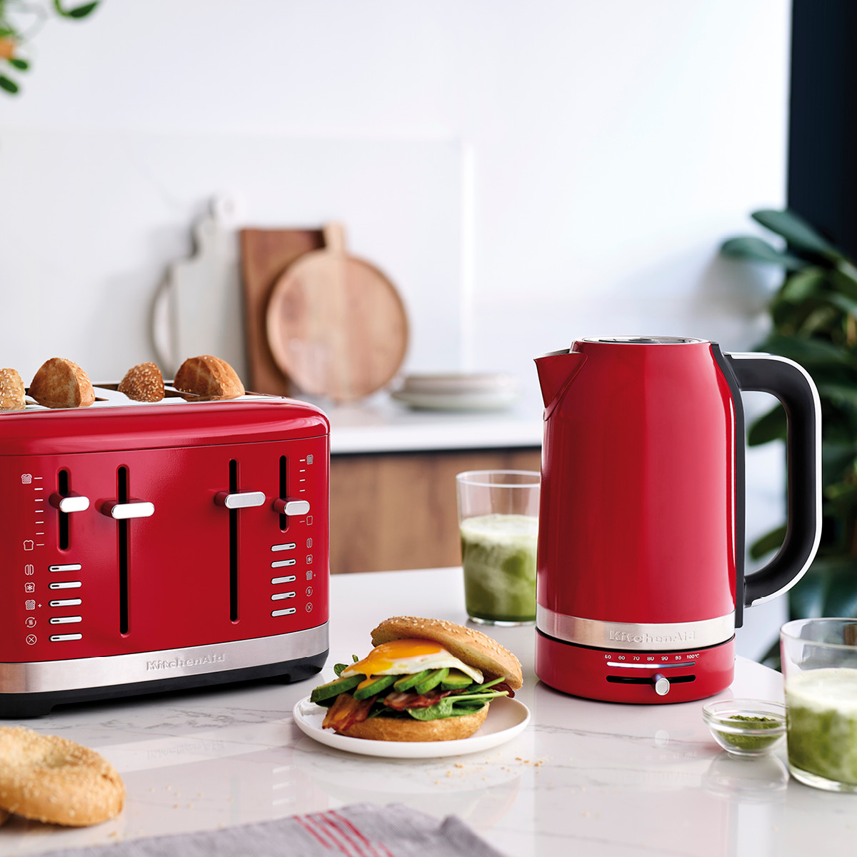 KitchenAid KitchenAid Vattenkokare 1,7 L 5KEK1701EER Empire Red