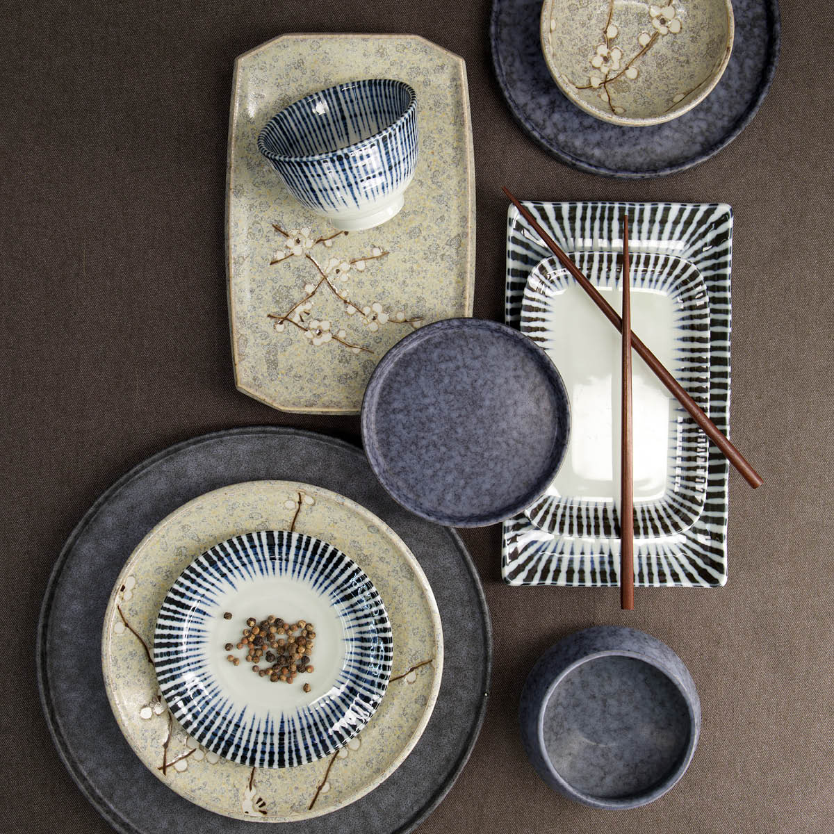 Tokyo Design Studio Shin Tokusa Lautanen 22 cm