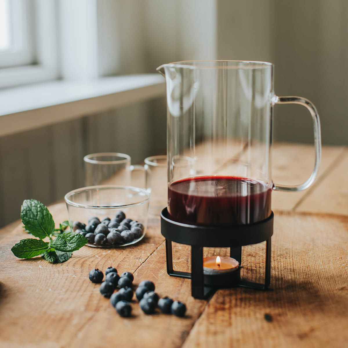 Dorre Gerry gløggkanne med stativ 1,2L glass/svart