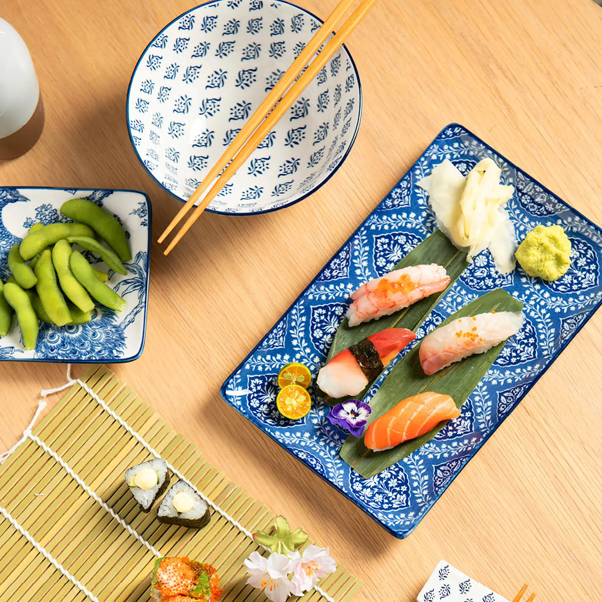 Stiernholm Sakura assiett 25x16 cm blå/vit