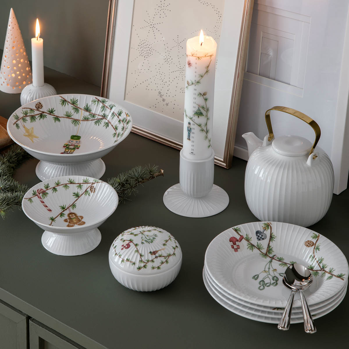 Kähler Hammershøi Christmas Serveringsskål på fot 16 cm Vit