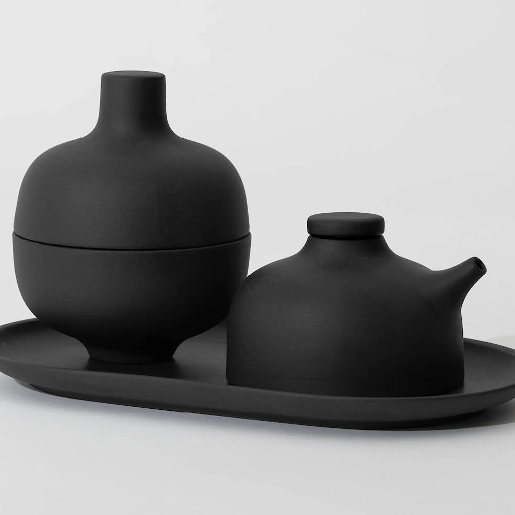 Design House Stockholm Sand Secret Tallrik Oval Svart