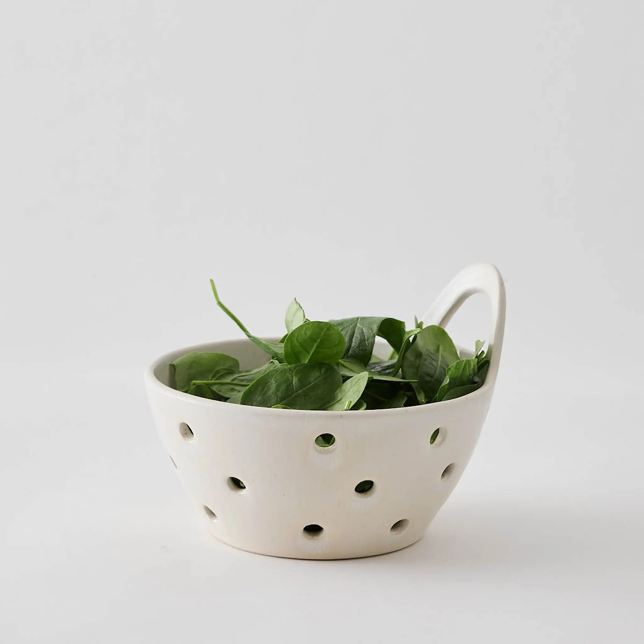 Tell Me More Palermo durkslag stengods 18 cm cream