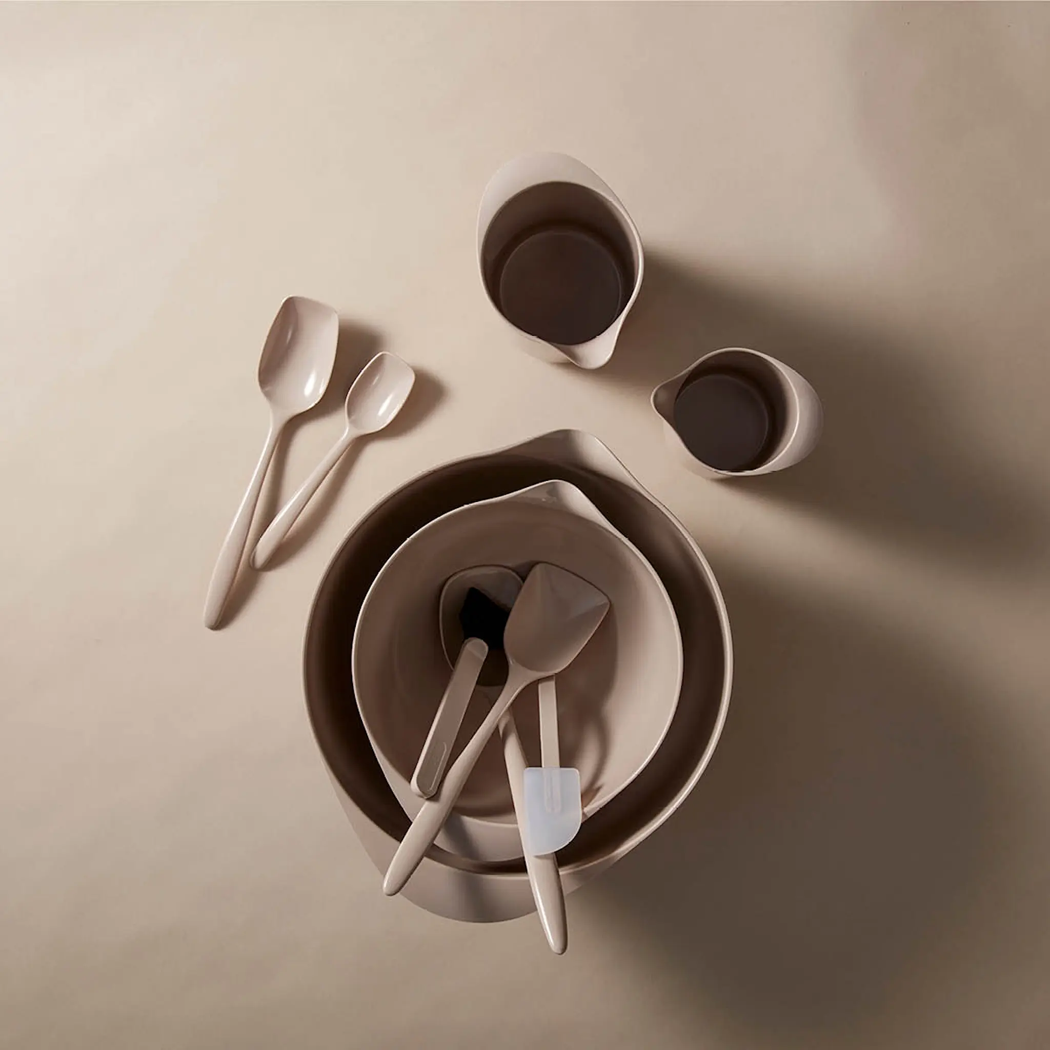 Rosti Classic slikkepott 20 cm humus hover