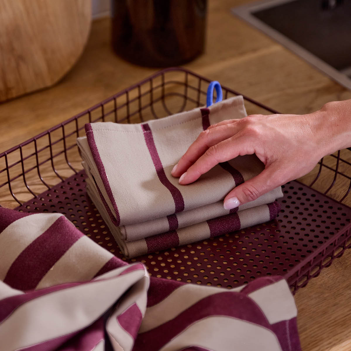 Mette Ditmer Stripes kökshandduk 70x50 cm 2-pack vinröd