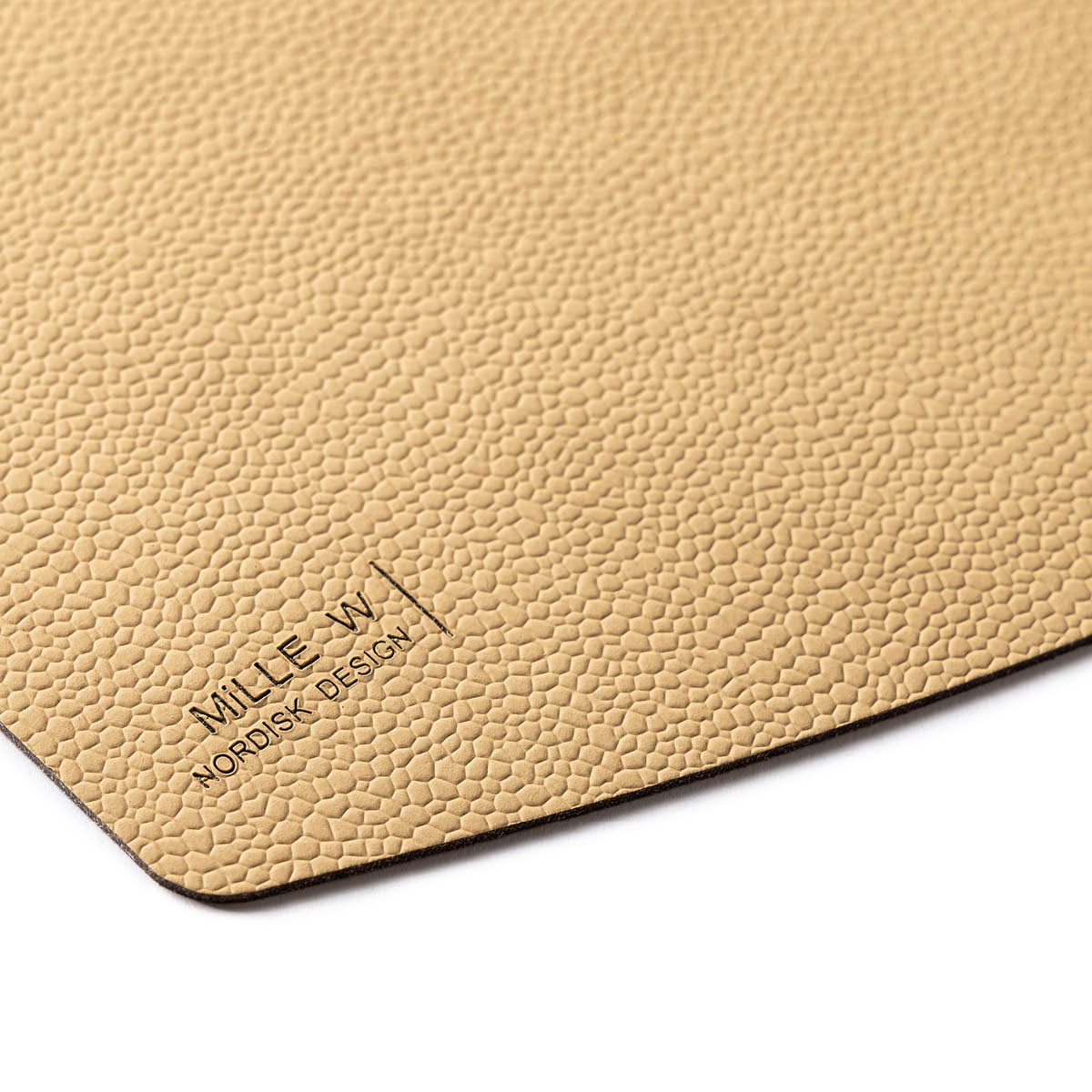 MiLLE W NORDISK DESIGN Ellips Pöytätabletti 45x35 cm Beige