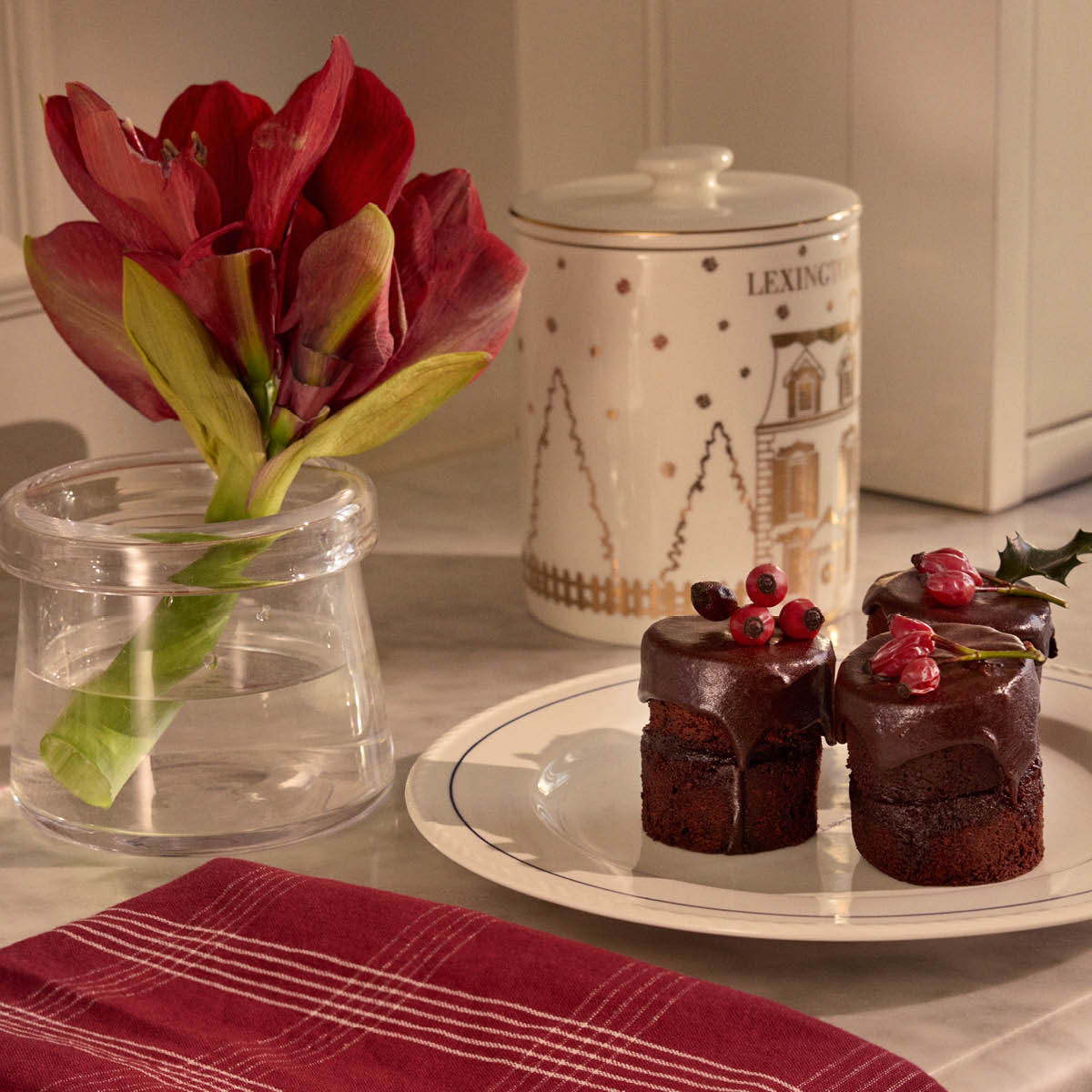 Lexington House kakeboks med lokk 13x18 cm hvit/gull