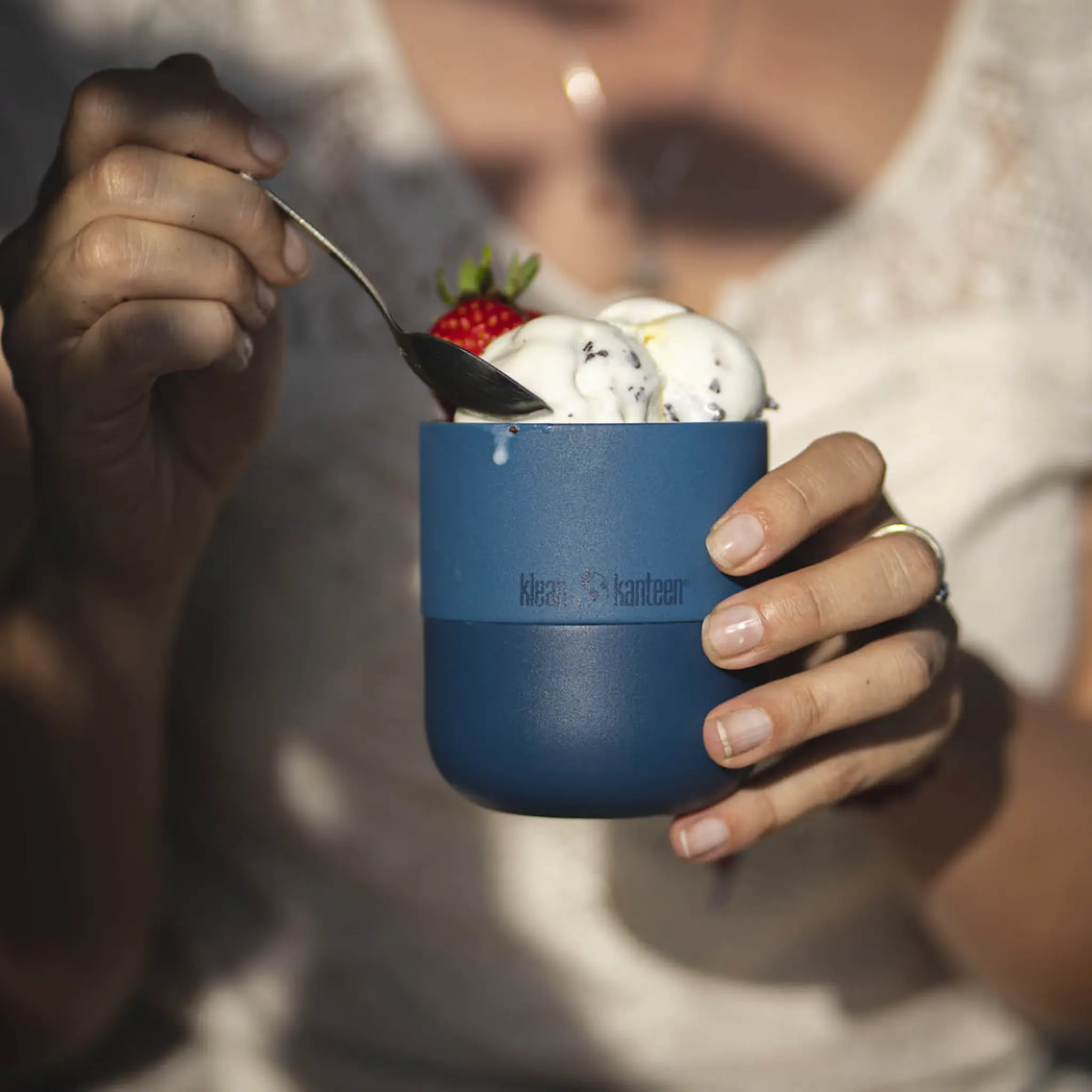 Klean Kanteen Rise Lowball mugg 30 cl med fliplock Stellar
