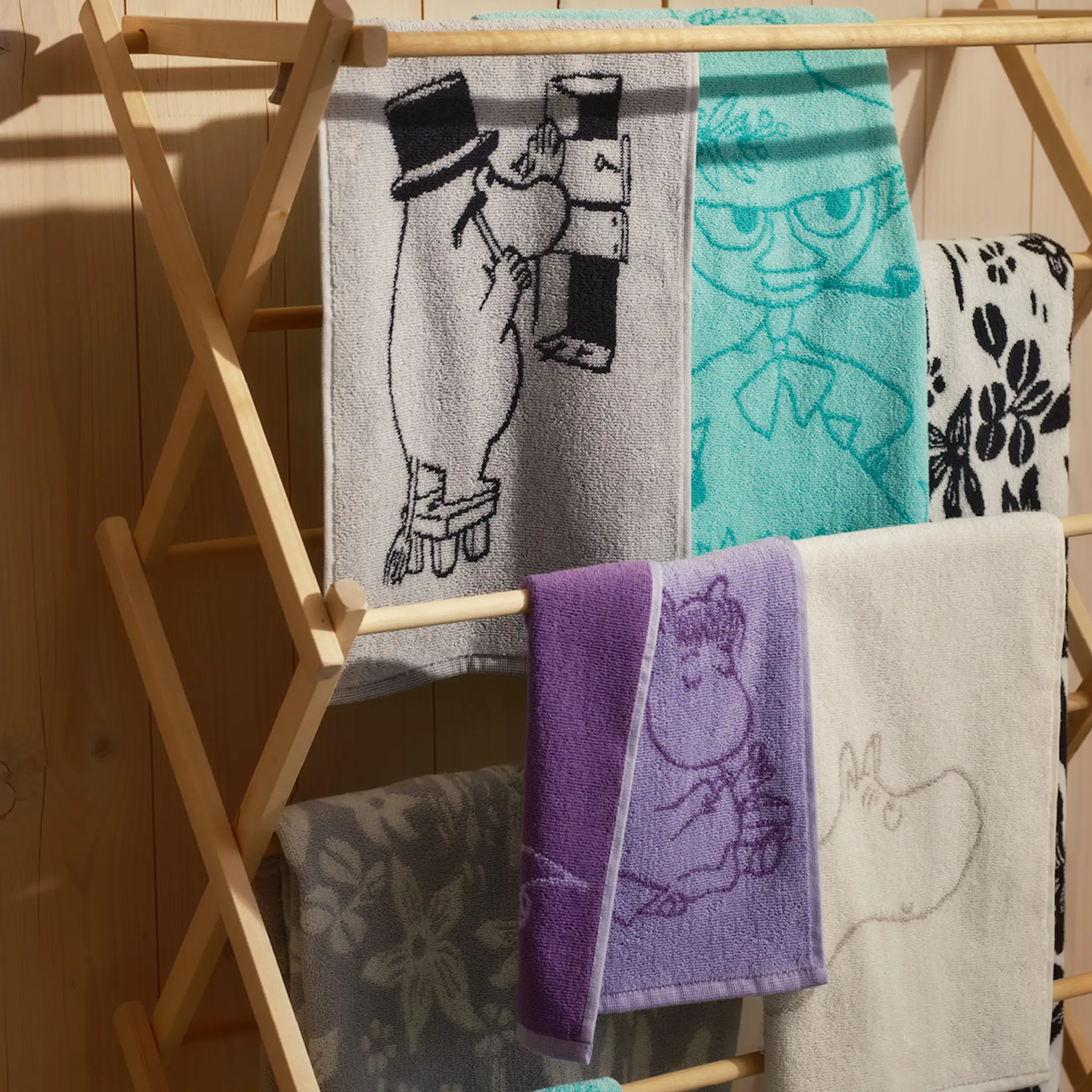 Moomin Arabia Mumin handduk 30x50 cm snorkfröken lila