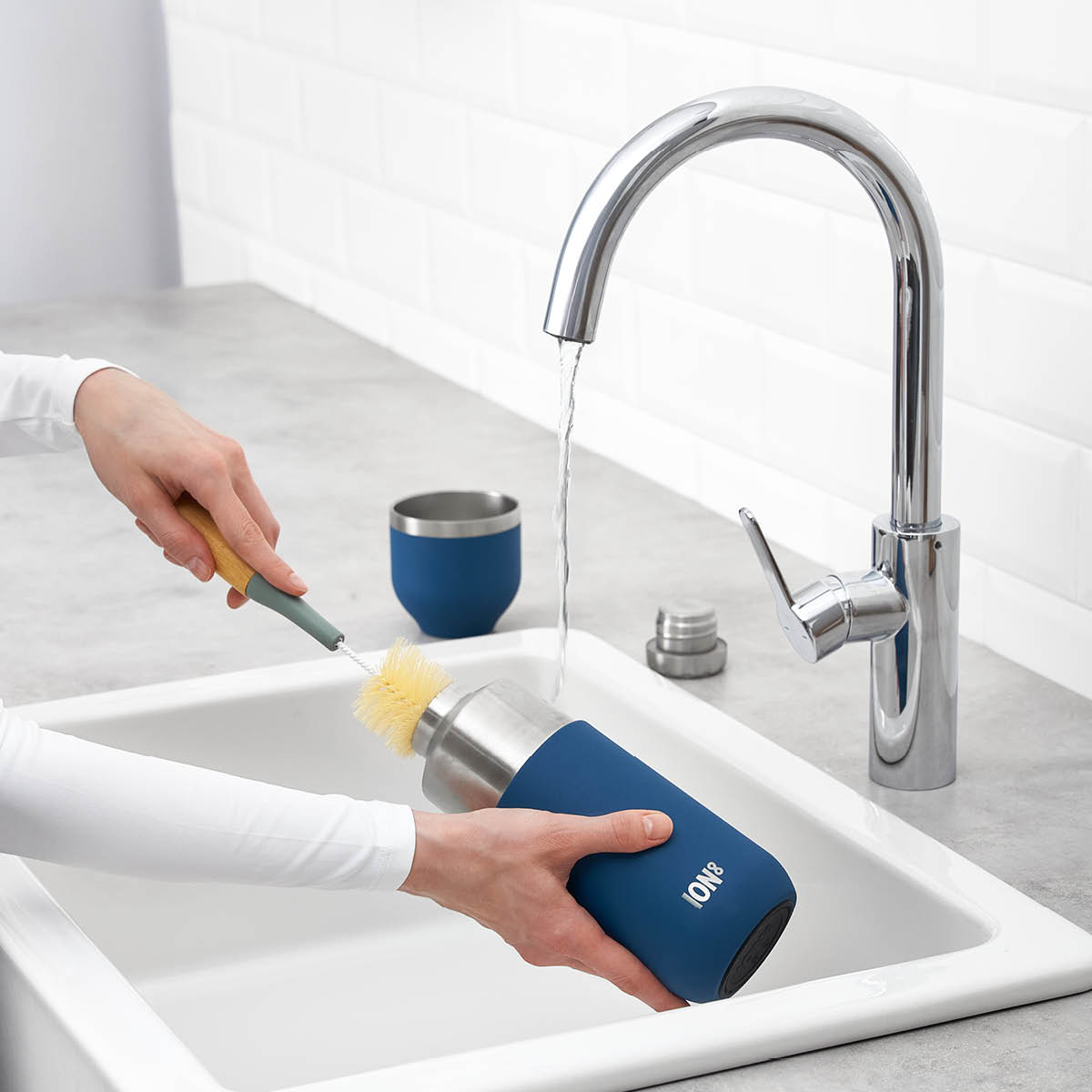 ION8 Luma termosflaska med kopp 0,7 L deep teal