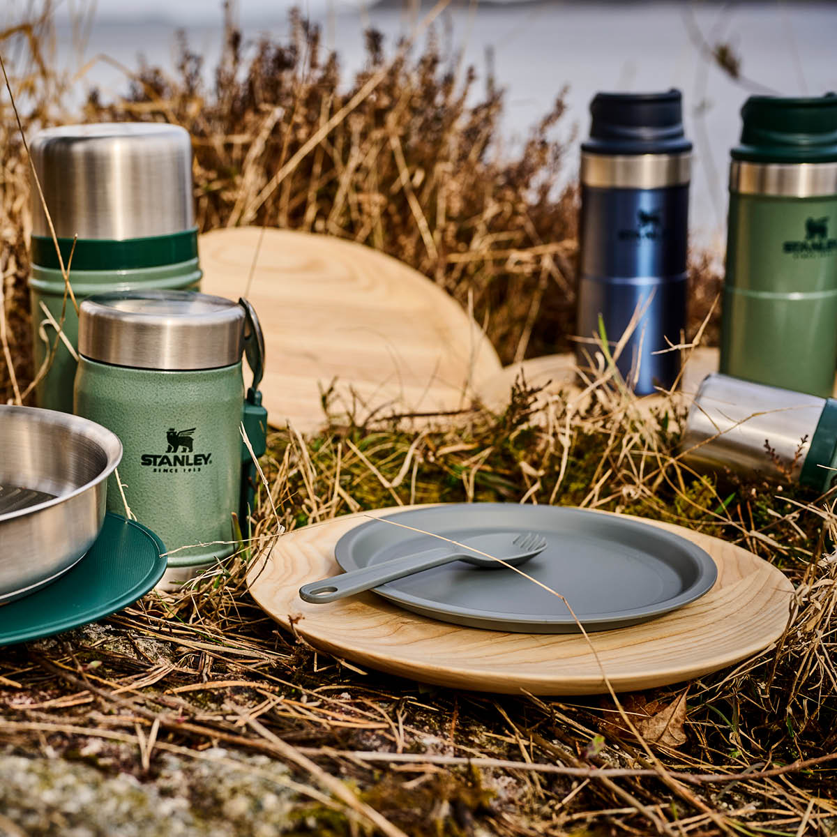 Modern House Turen asjett 22 cm akasie