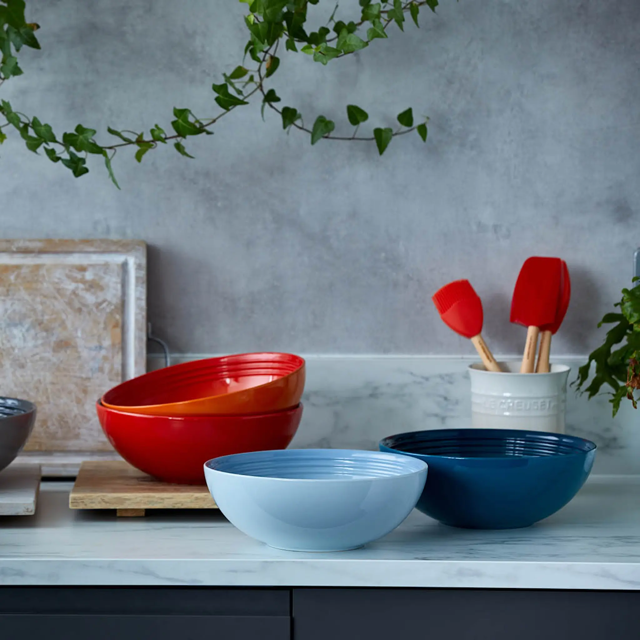 Le Creuset Signature serveringsskål 24 cm 2,2 L deep teal