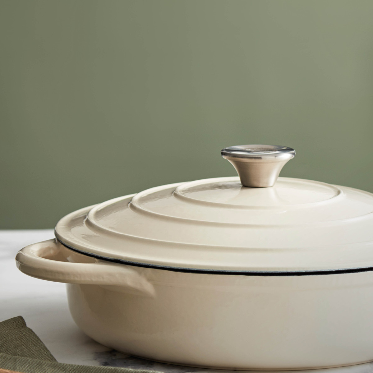 Barbary&Oak Gjutjärnsgryta låg 28 cm 2,5 L Creme